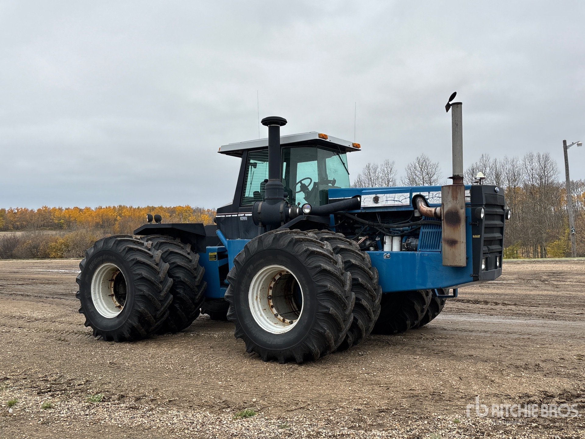 Aspect général with Image, coin avant droit