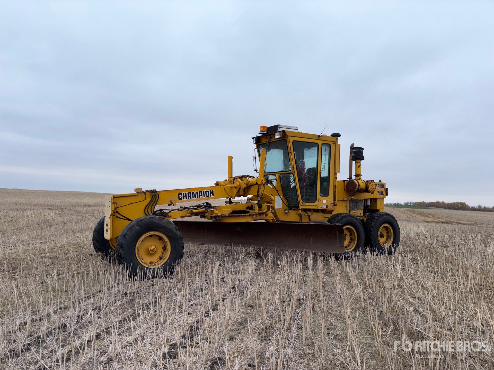 General Appearance with Image, coin avant gauche