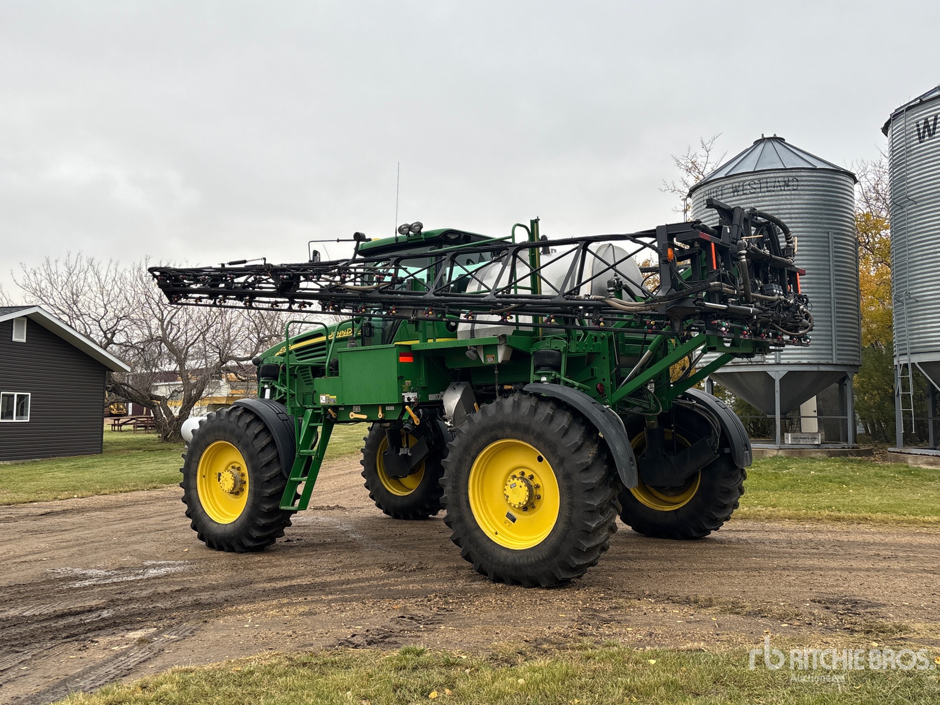 General Appearance with Imagen: esquina trasera izquierda