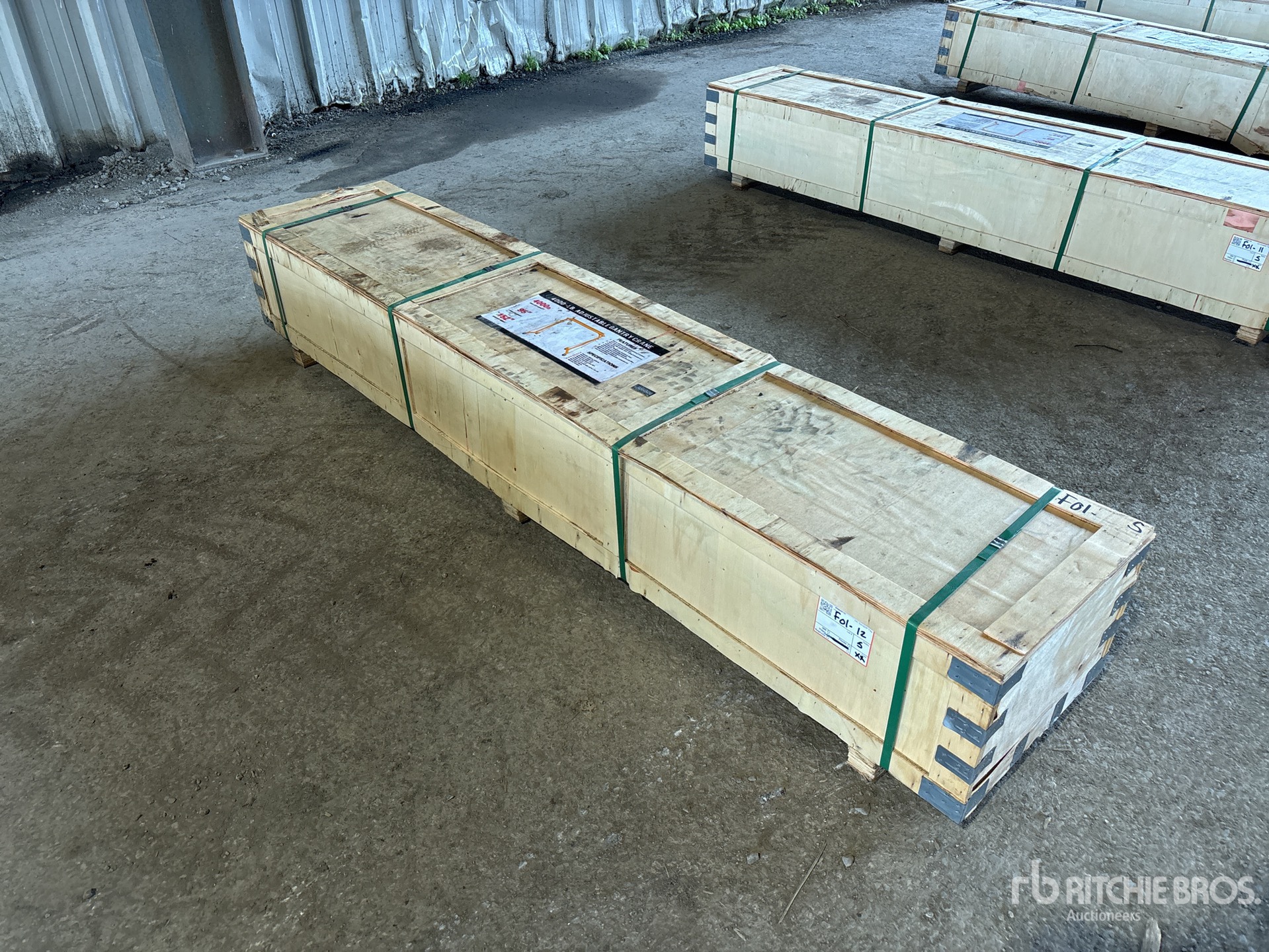 General Appearance with Picture, Left Front Corner