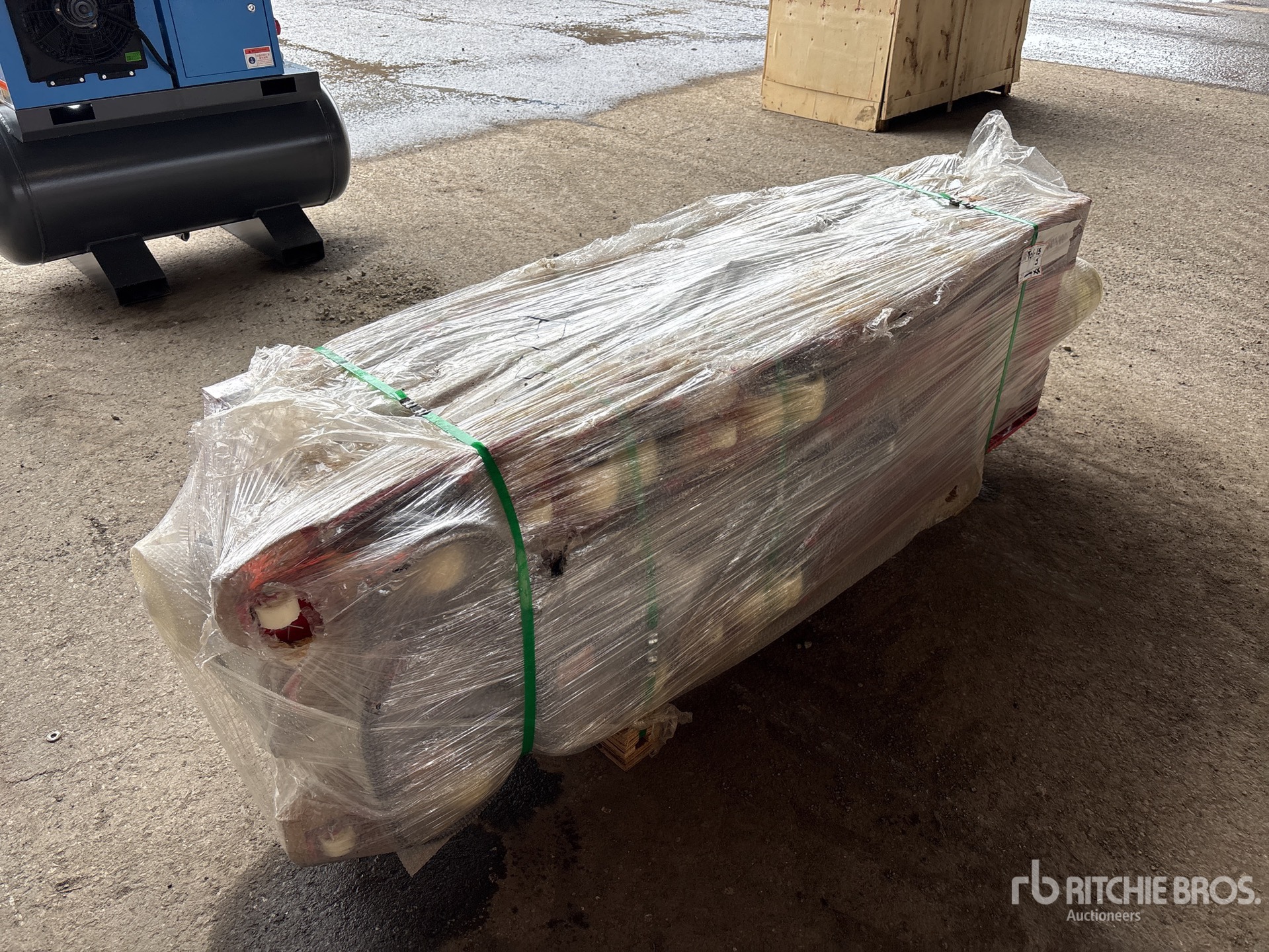 General Appearance with Image, coin avant droit