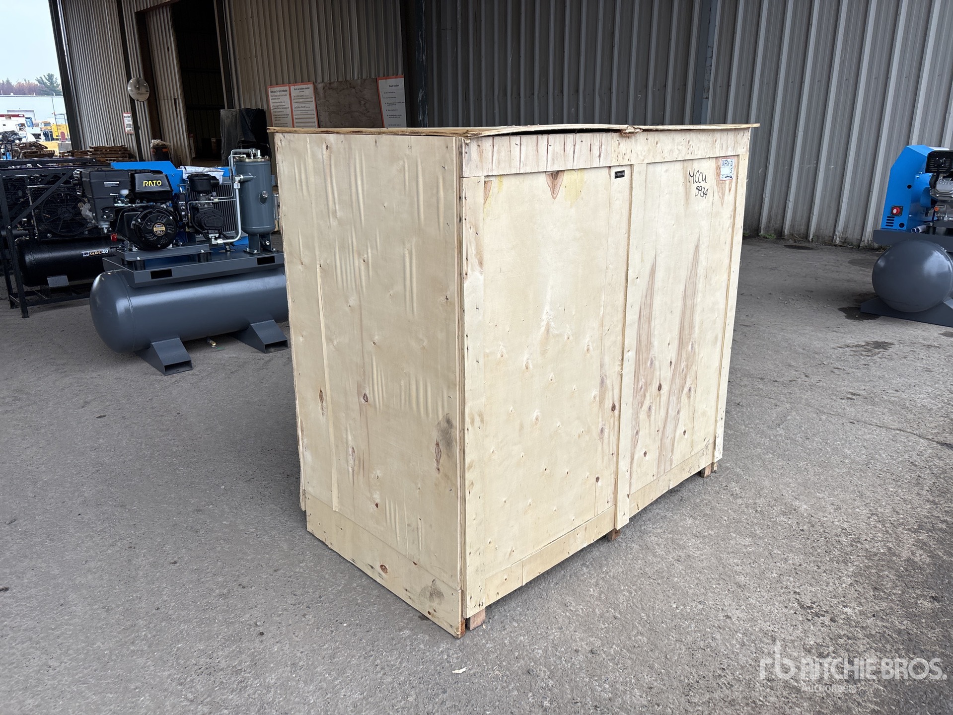 General Appearance with Picture, Left Rear Corner