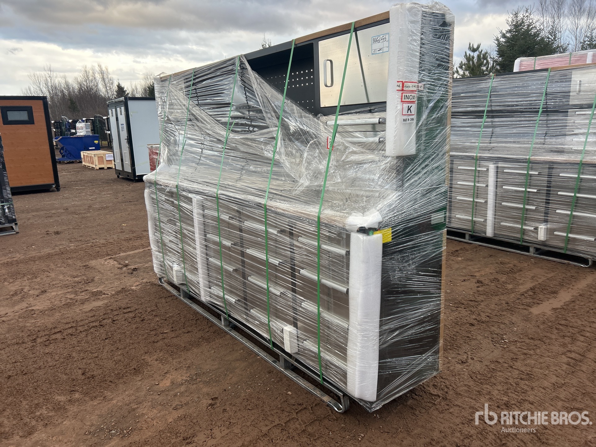 General Appearance with Picture, Left Front Corner