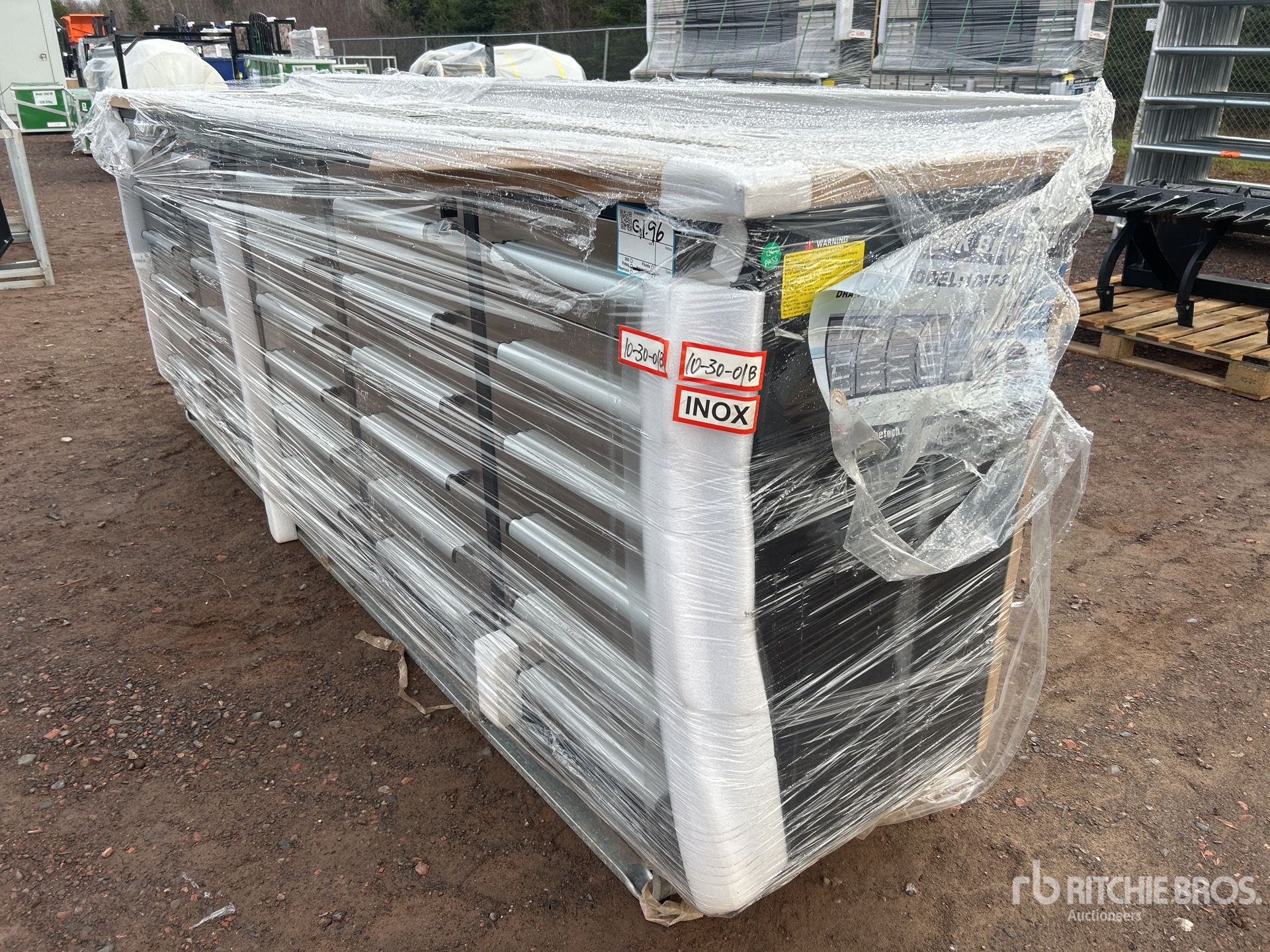 General Appearance with Picture, Left Front Corner