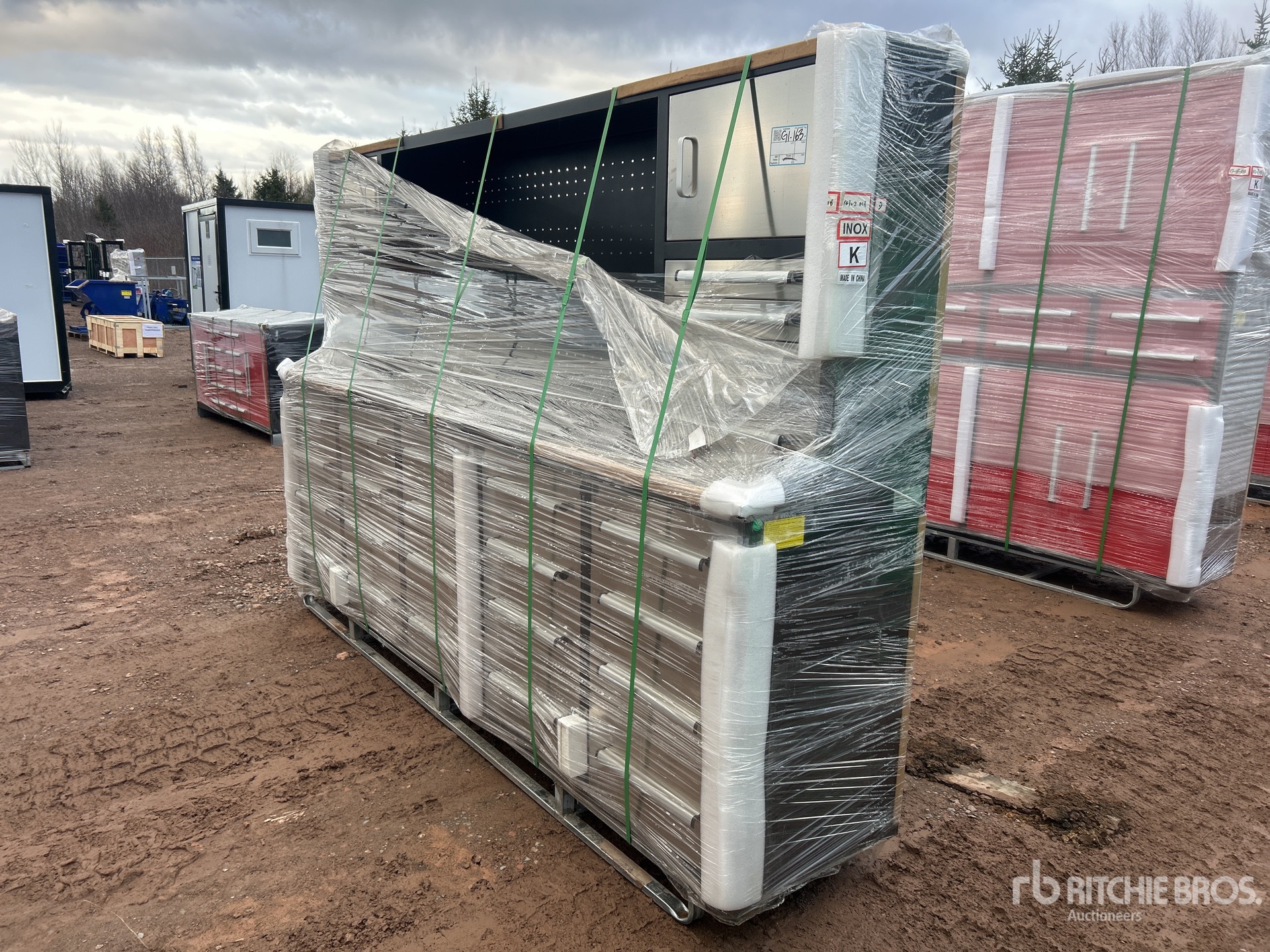 General Appearance with Picture, Left Front Corner