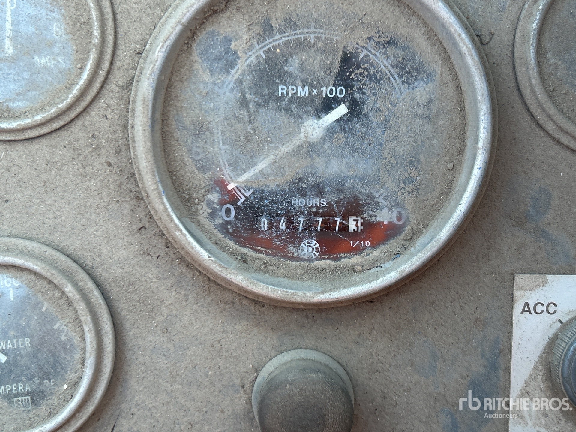 General Appearance with Hour Meter / Odometer