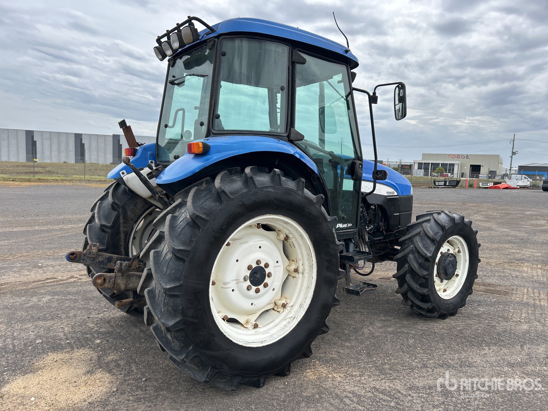 General Appearance with Picture, Right Rear Corner