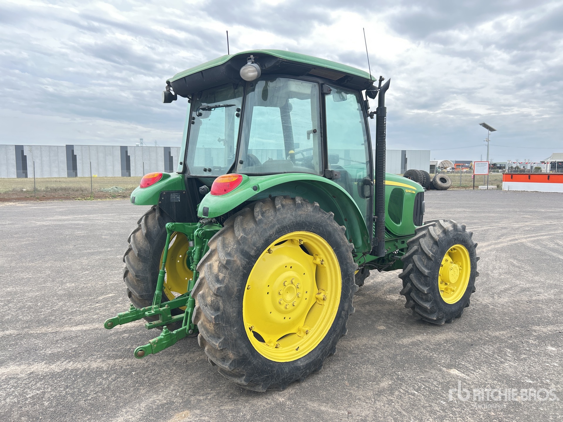 General Appearance with Picture, Right Rear Corner