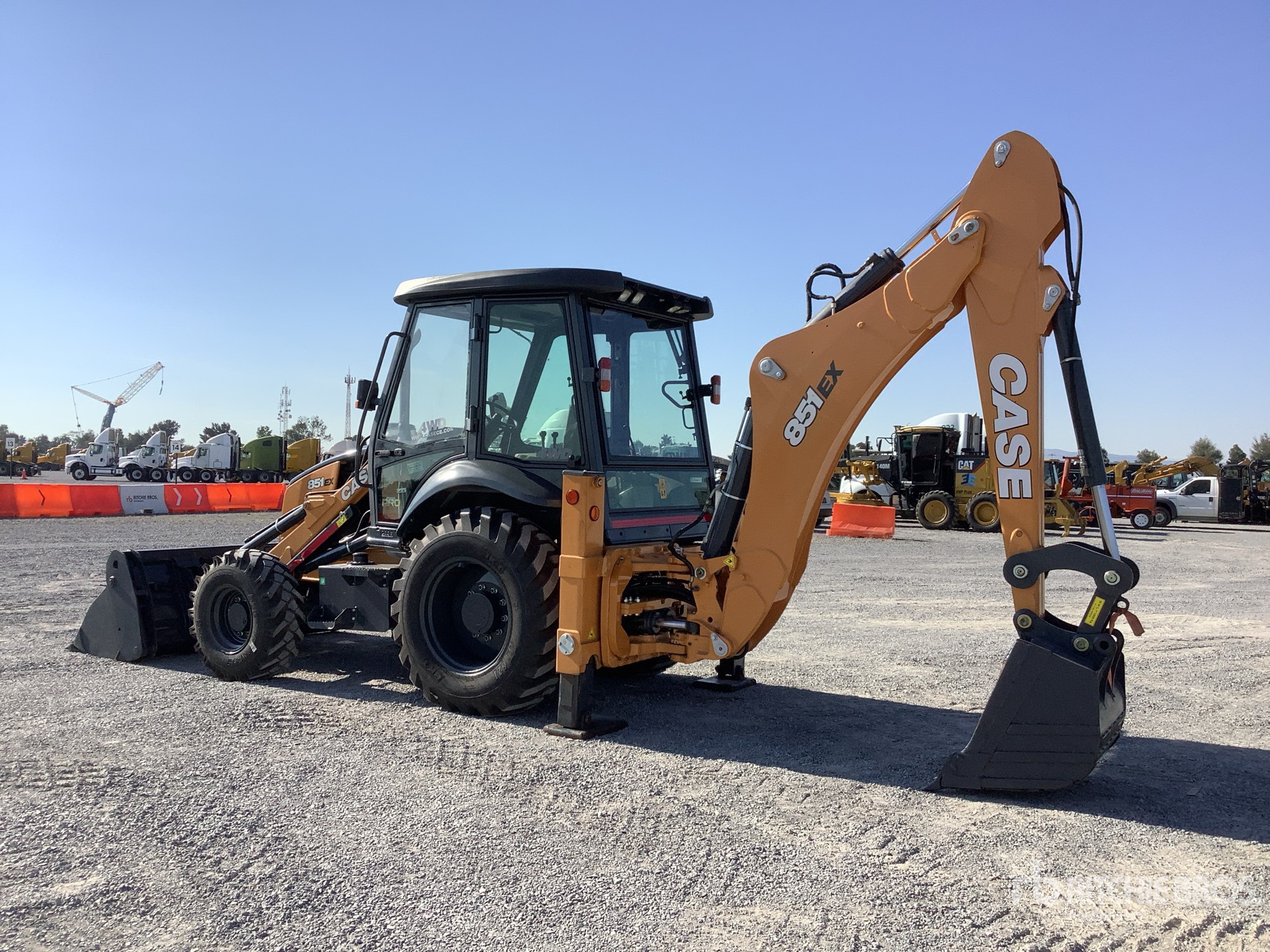 General Appearance with Foto, angolo posteriore sinistro