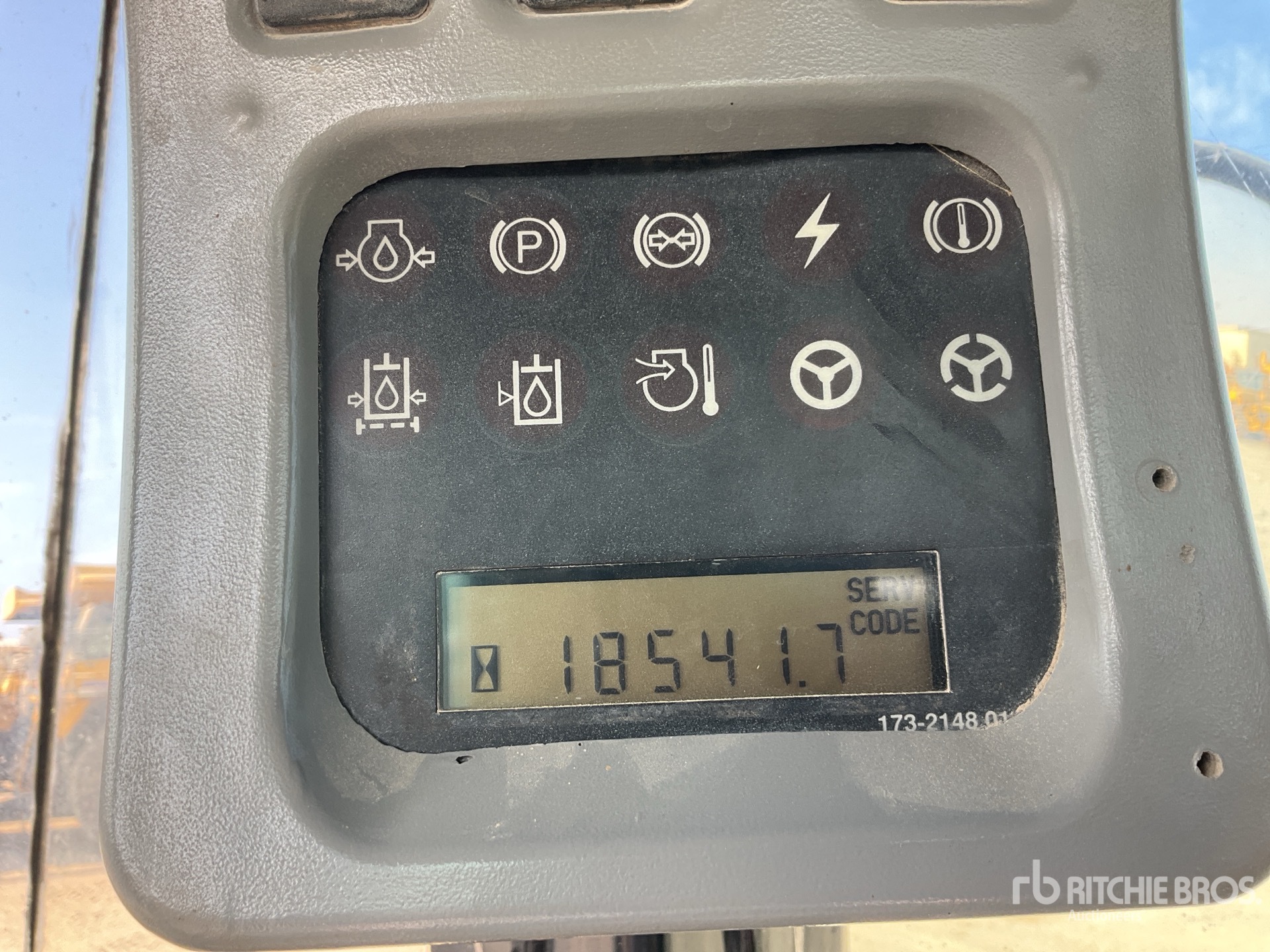 General Appearance with Hour Meter / Odometer
