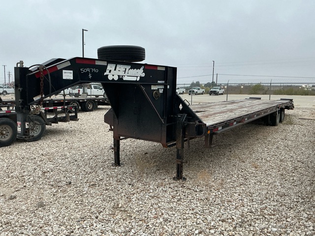 2014 Diamond C FMAX212 40 ft T/A Gooseneck Equipment Trailer