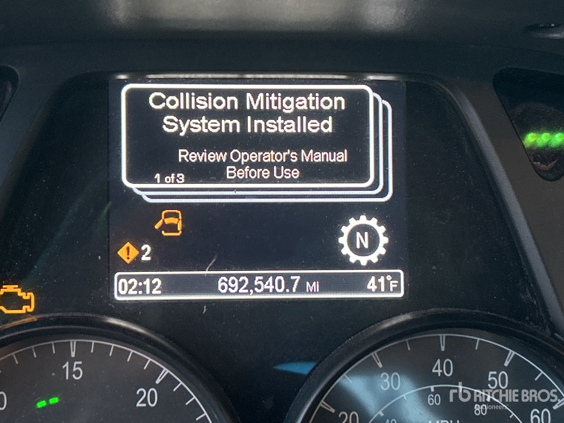 Aspect général with Compteur horaire / compteur kilométrique