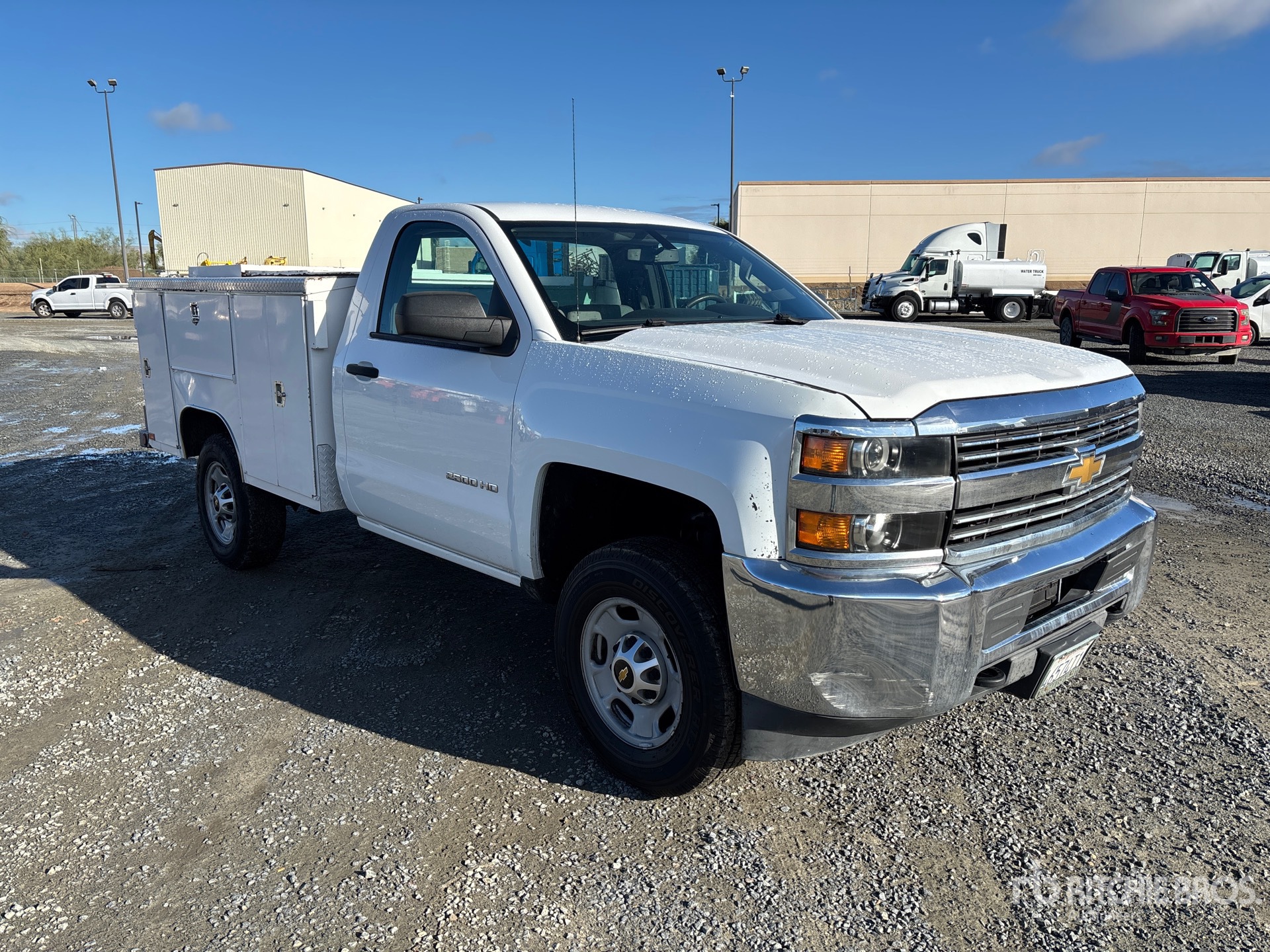 General Appearance with Picture, Right Front Corner