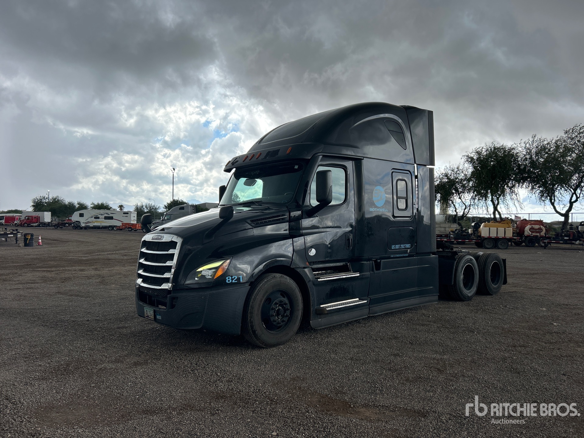 General Appearance with Picture, Left Front Corner