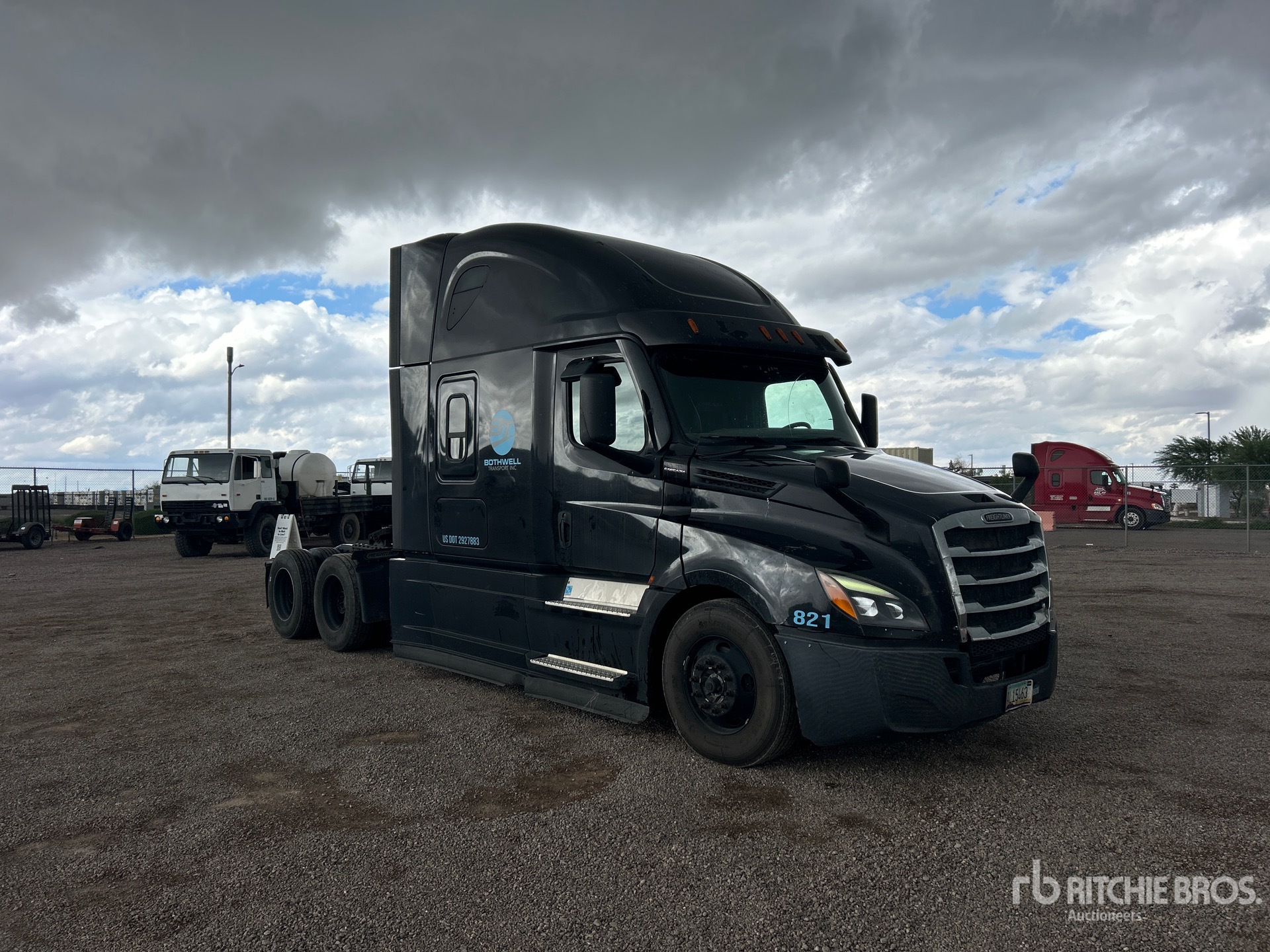 General Appearance with Picture, Right Front Corner