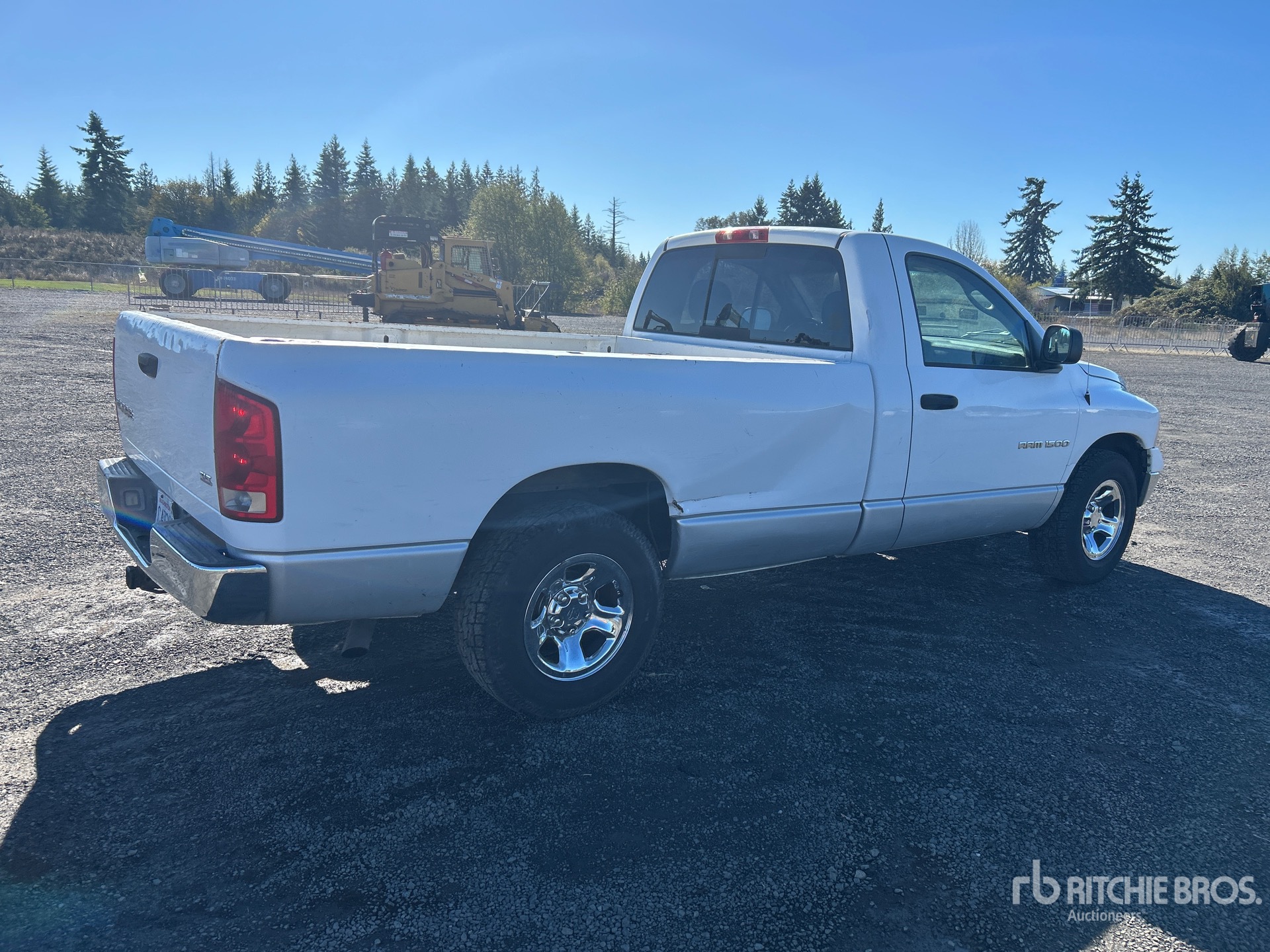 General Appearance with Picture, Right Rear Corner