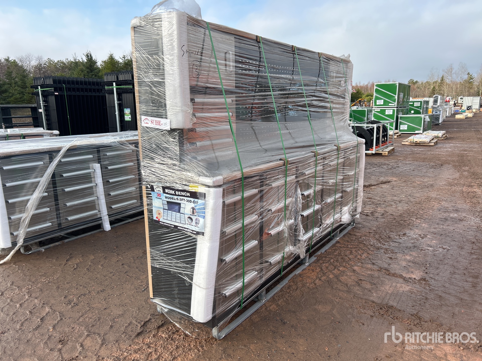 General Appearance with Bild, Ecke vorne rechts