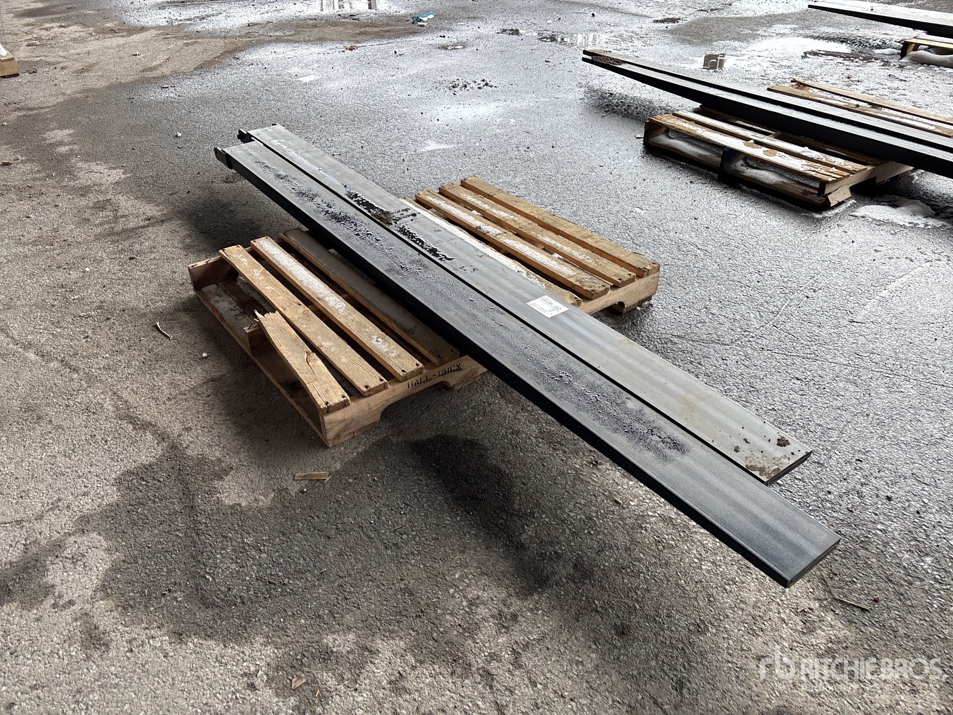 General Appearance with Image, coin avant gauche