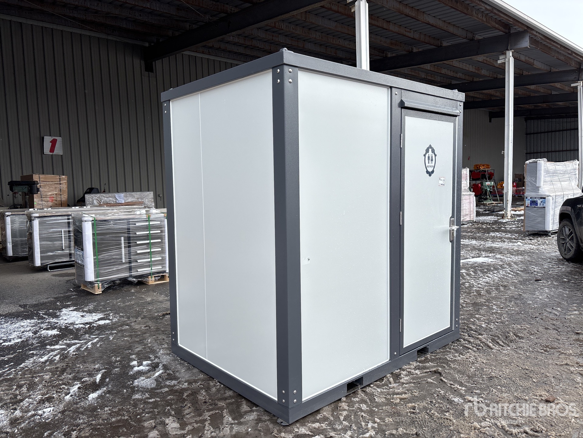 General Appearance with Picture, Right Front Corner