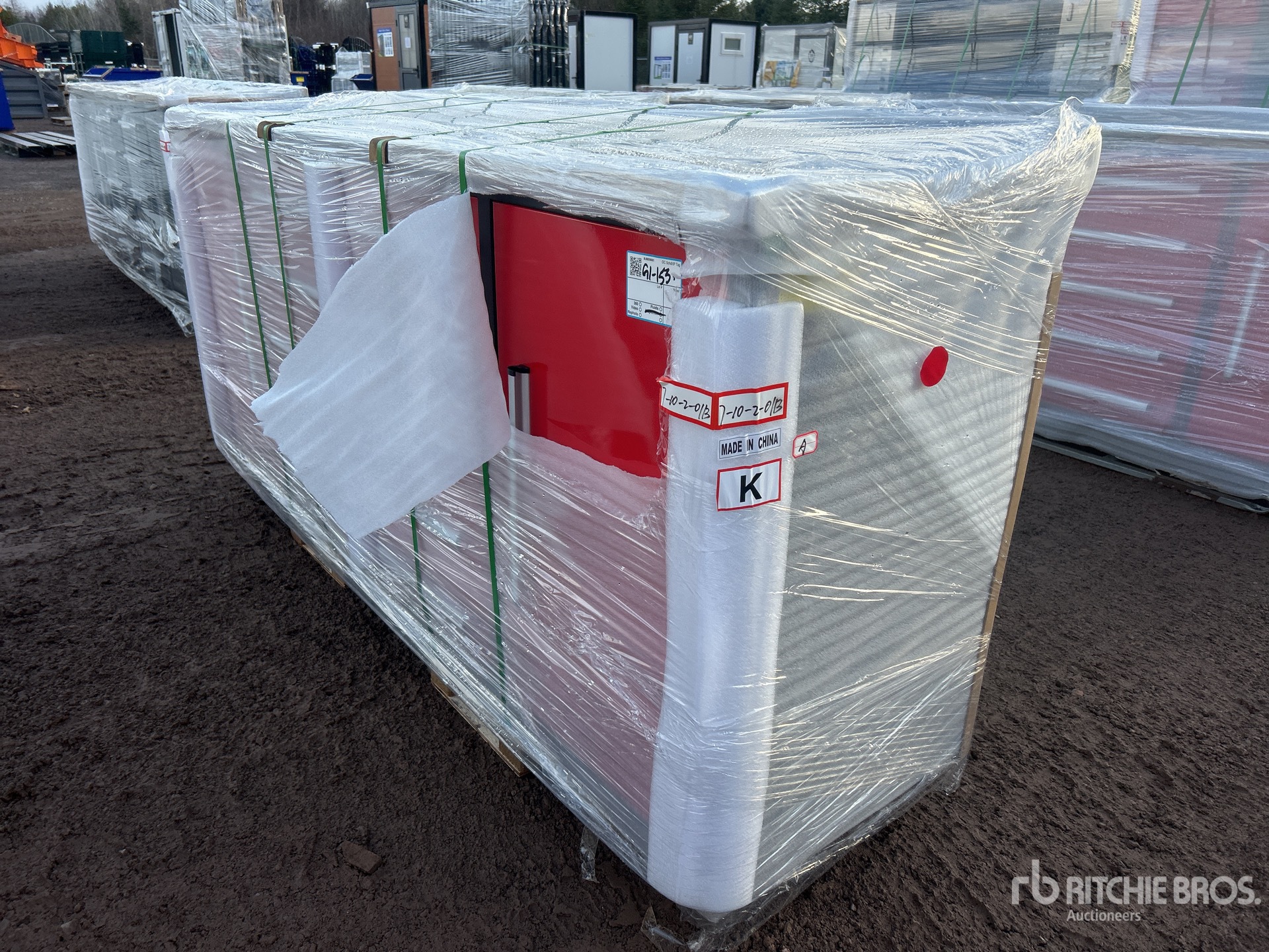 General Appearance with Picture, Left Front Corner