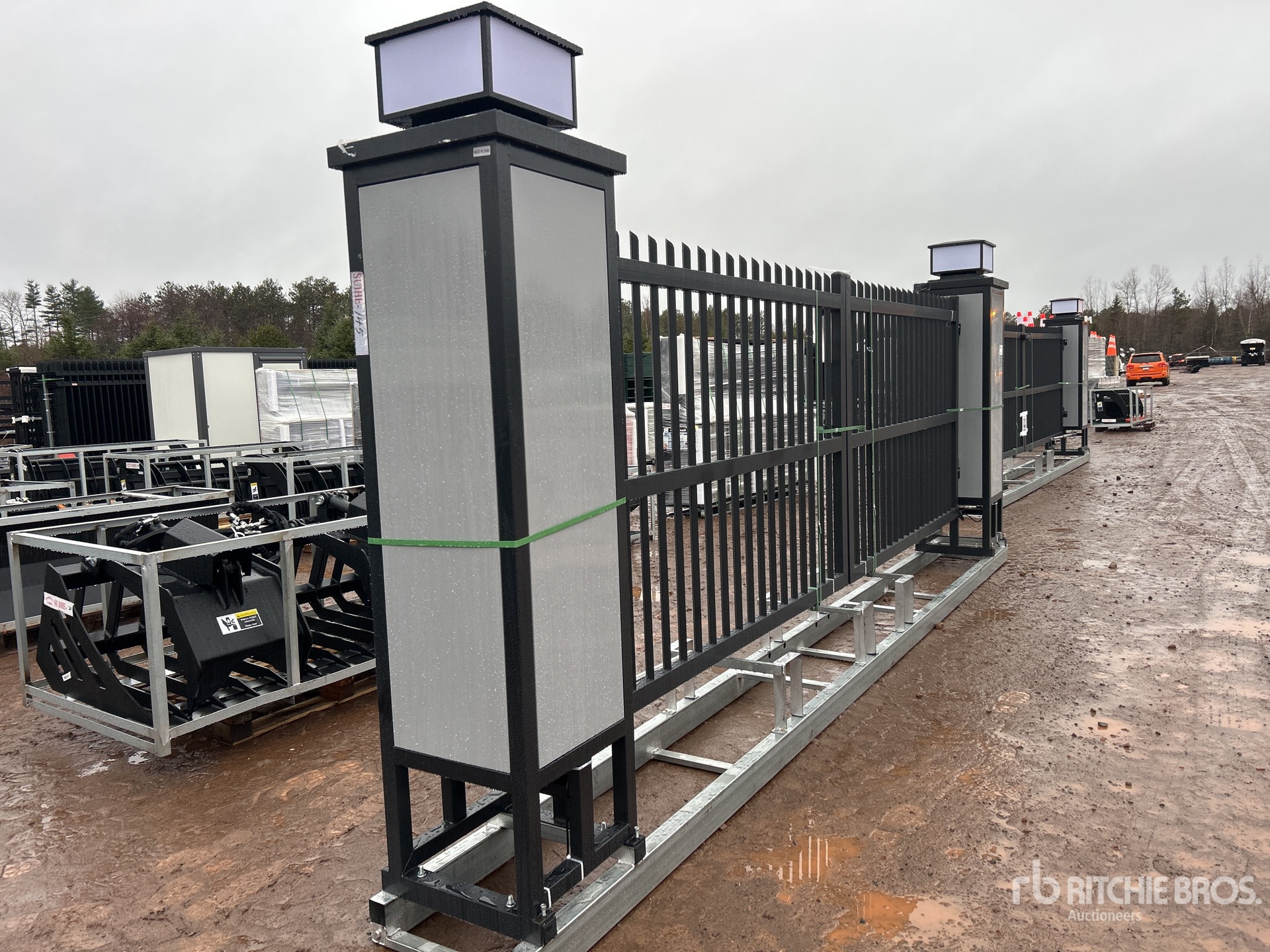 General Appearance with Foto, angolo anteriore destro