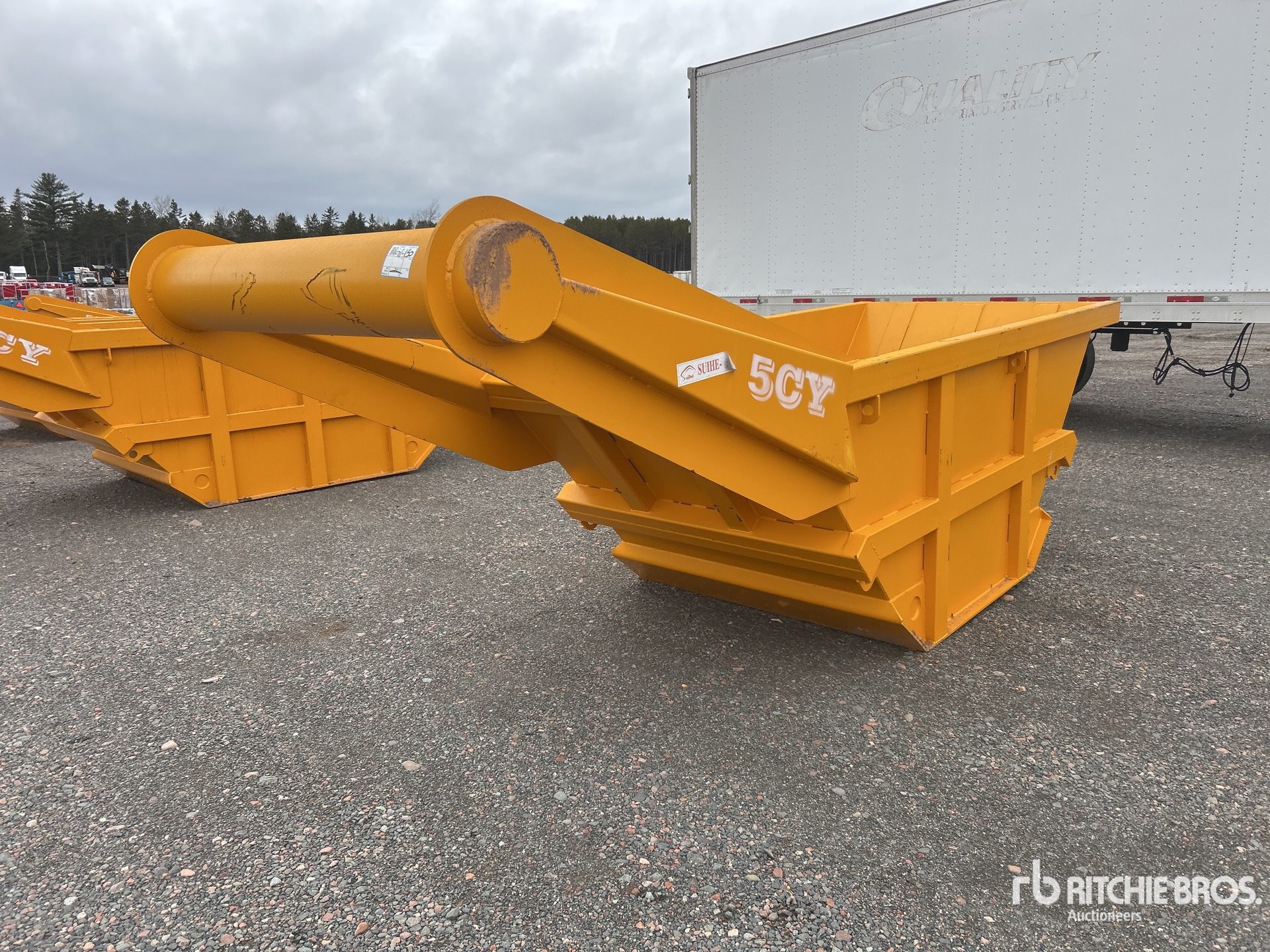 General Appearance with Image, coin avant gauche