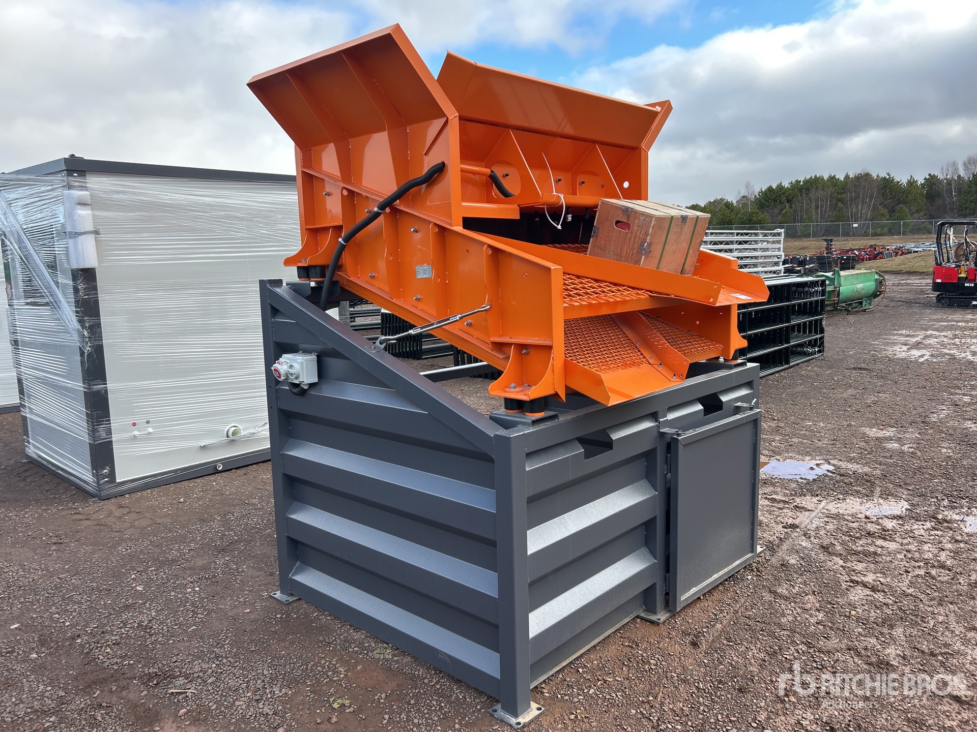 General Appearance with Picture, Right Front Corner