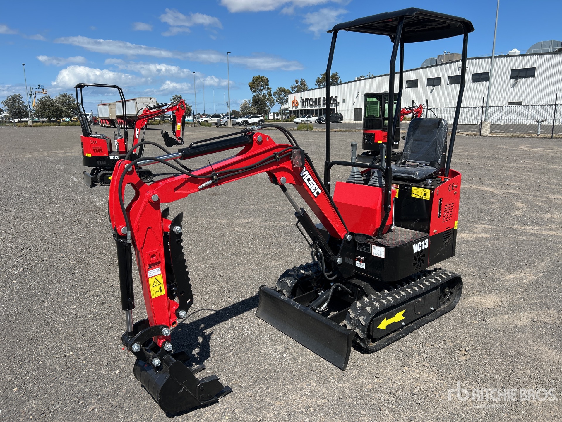 General Appearance with Foto, angolo anteriore sinistro