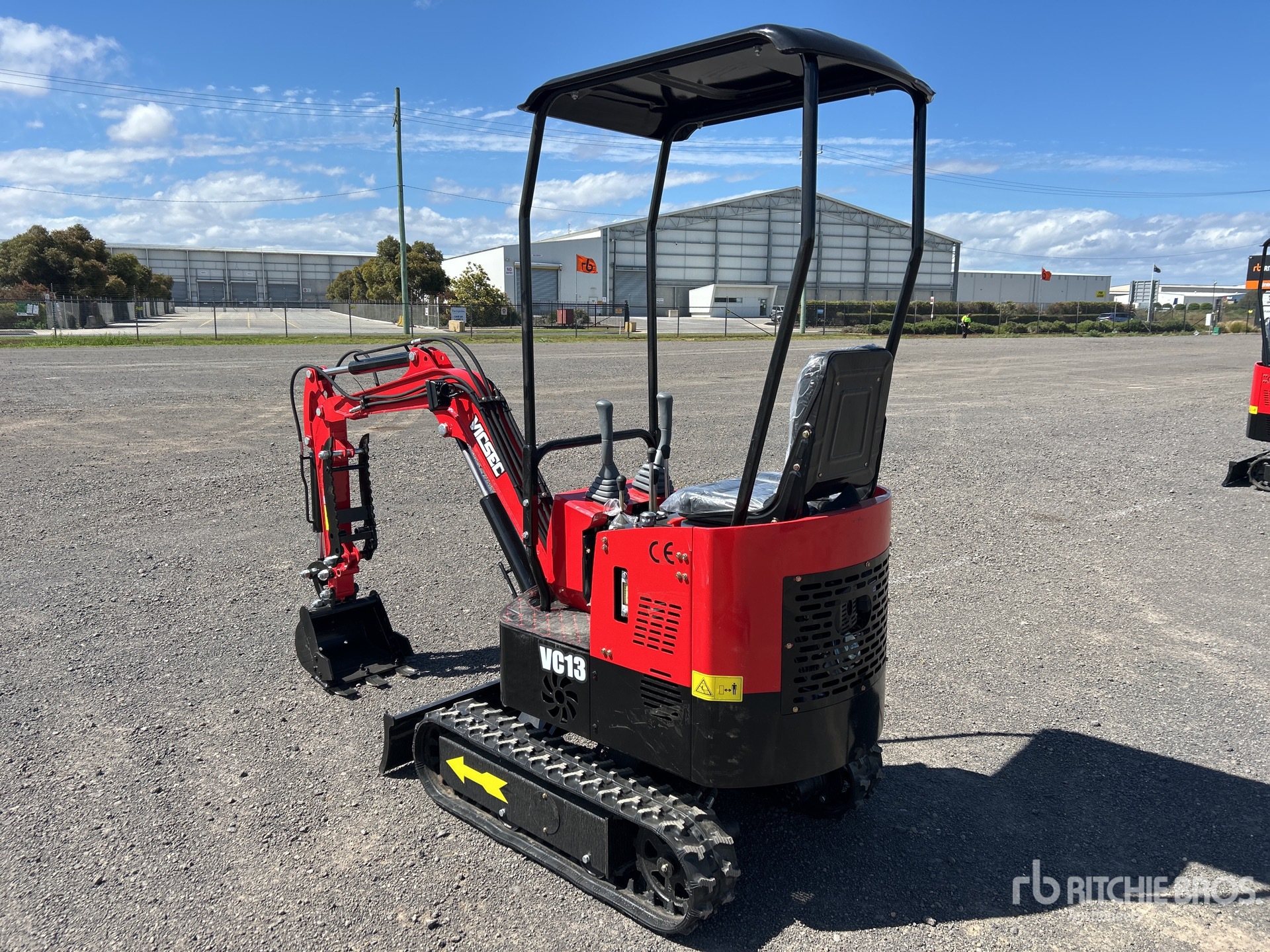 General Appearance with Foto, angolo posteriore sinistro