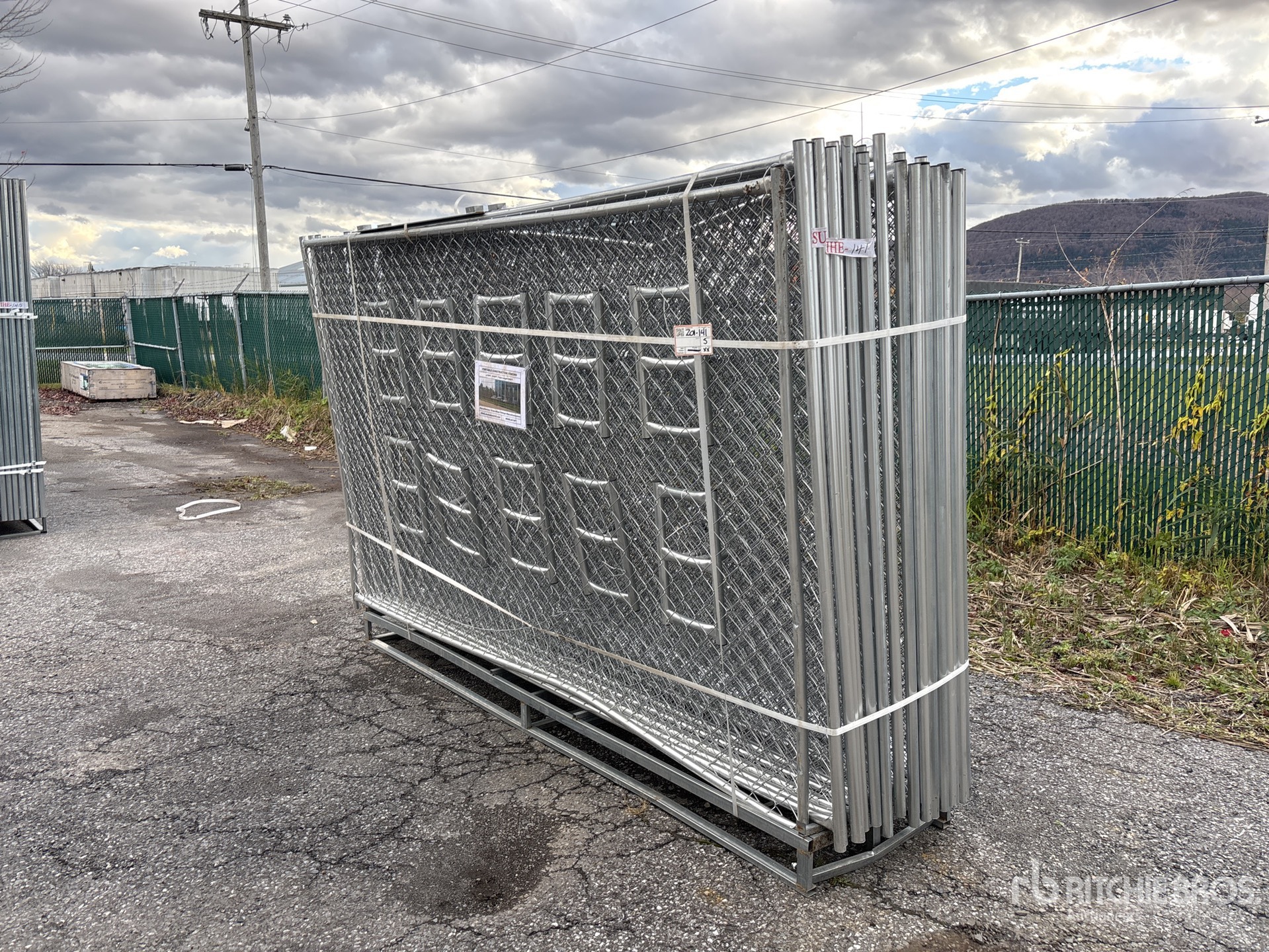 General Appearance with Bild, Ecke vorne links