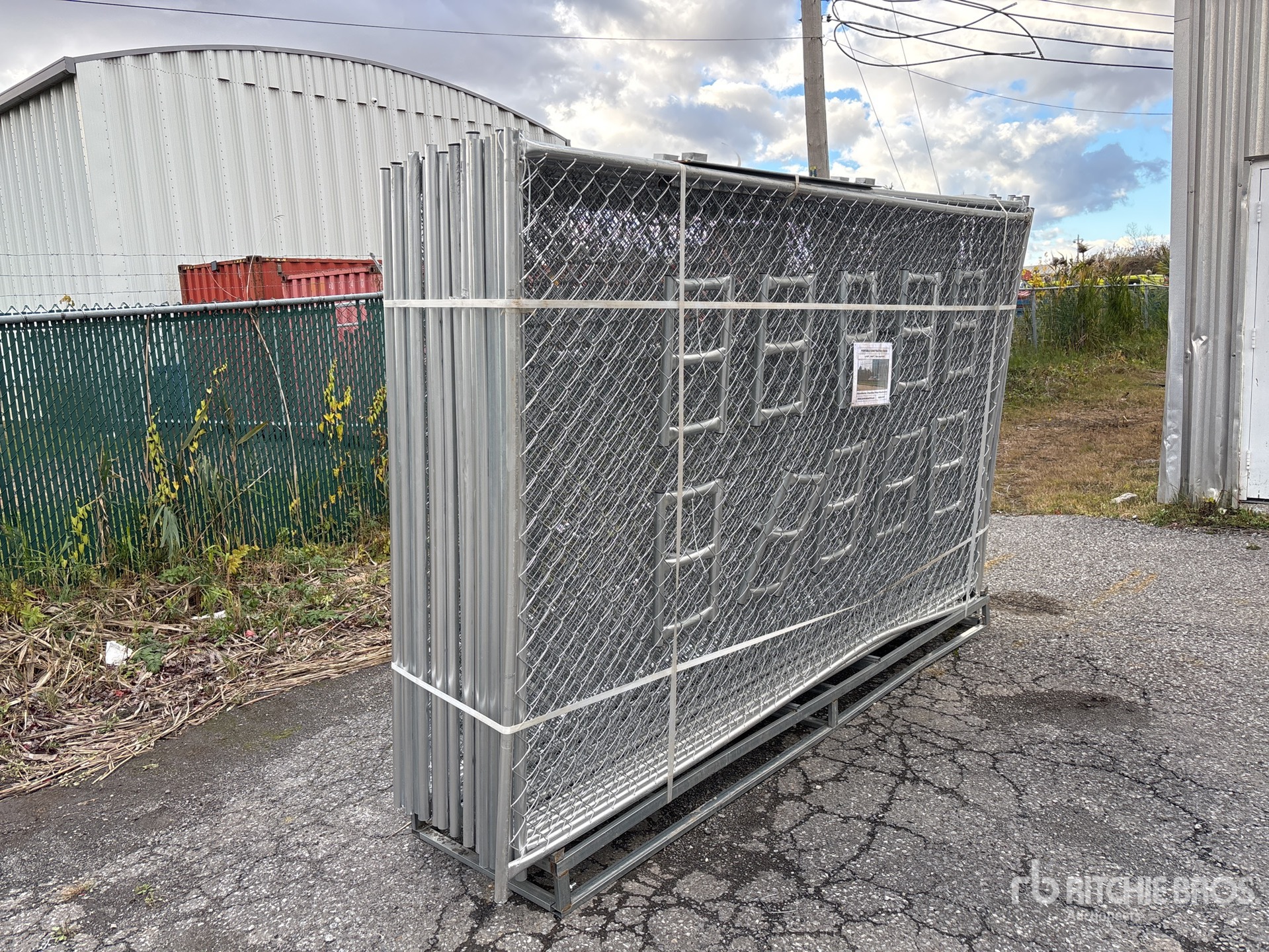 General Appearance with Bild, Ecke vorne rechts