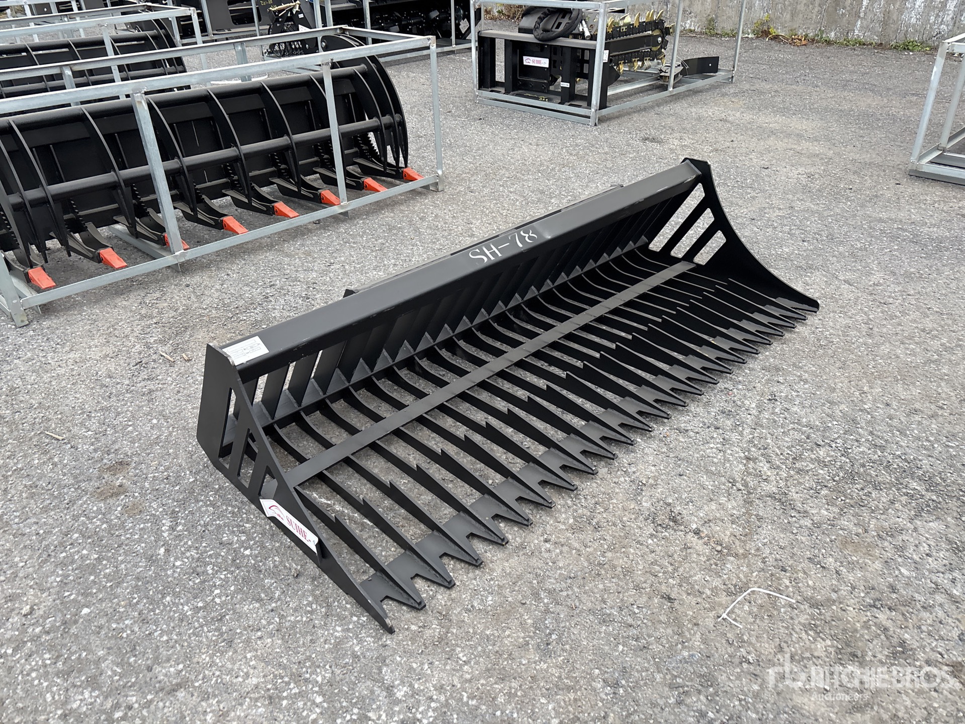 General Appearance with Picture, Right Front Corner