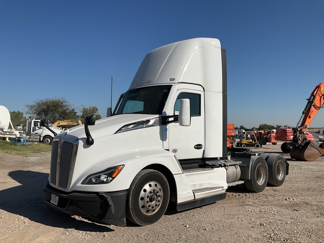 2025 Kenworth T680 6x4 T/A Day Cab Truck Tractor 2025 Kenworth T680 6x4 T/A Day Cab Truck Tractor