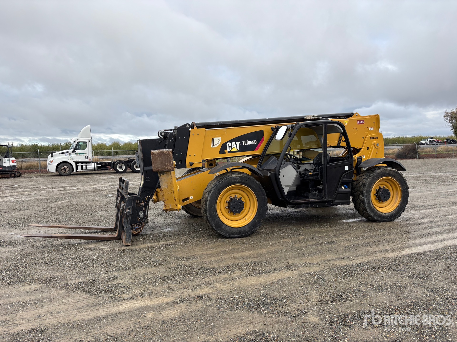 General Appearance with Picture, Left Front Corner