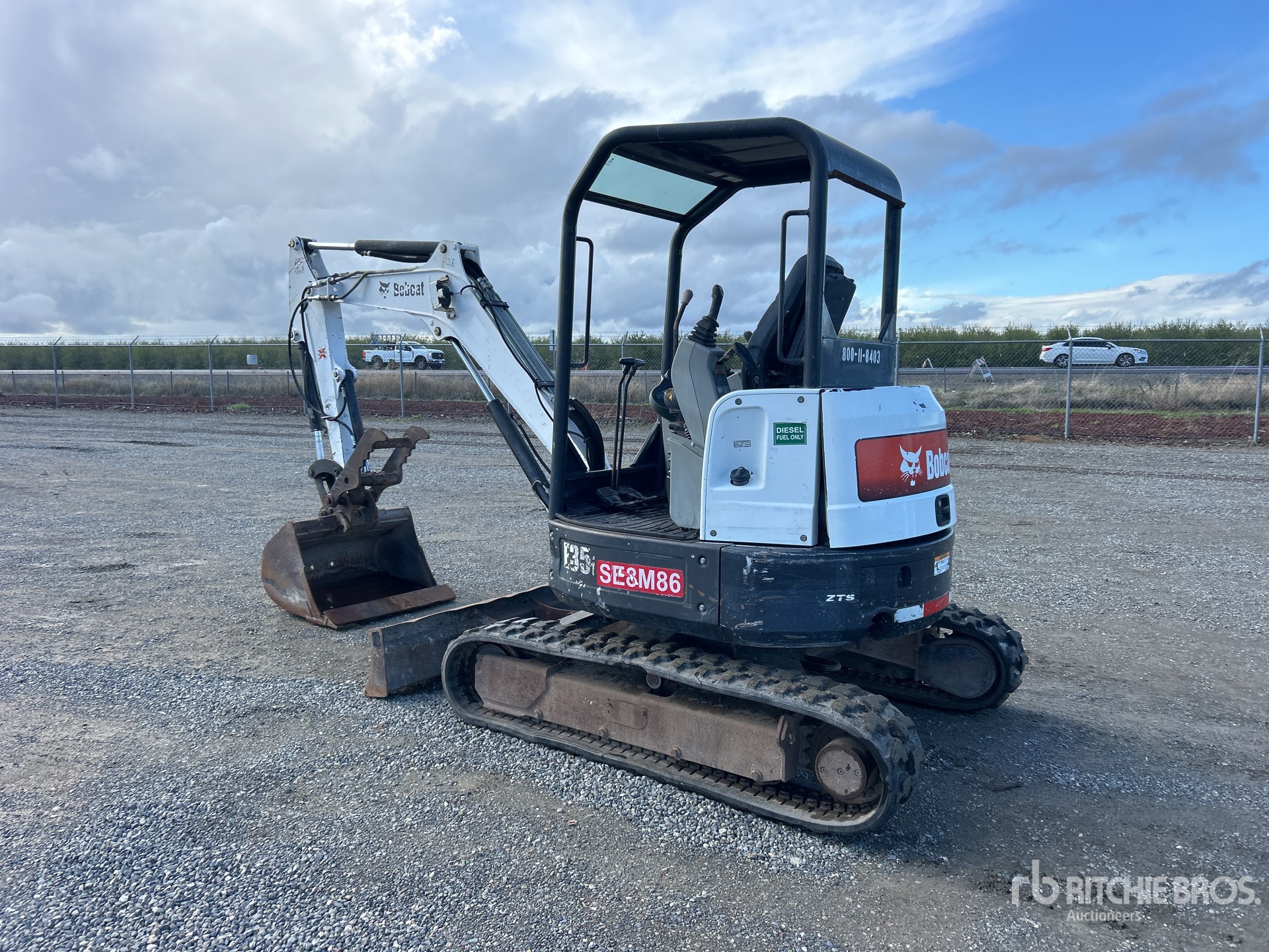 General Appearance with Picture, Left Rear Corner