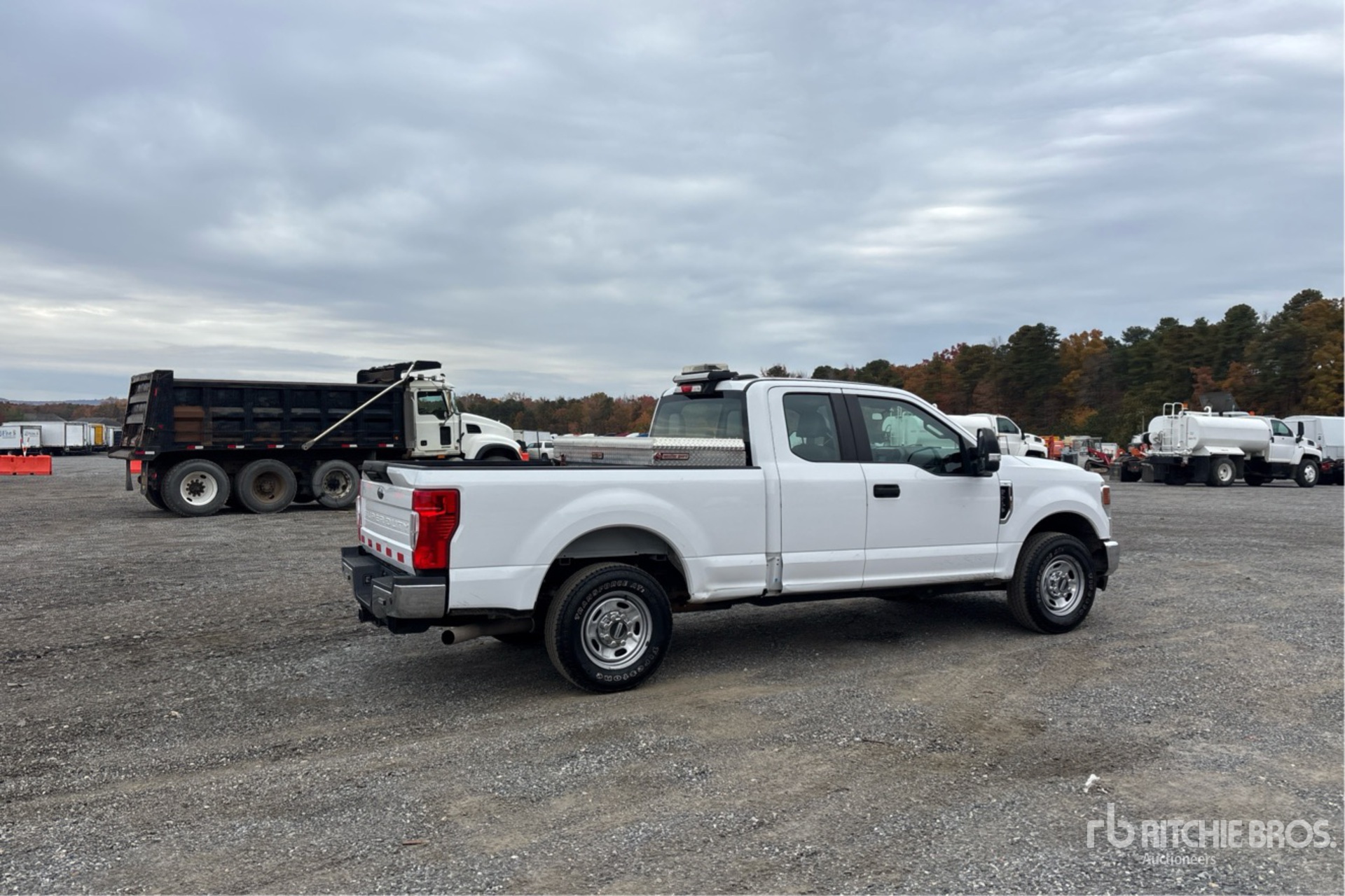 General Appearance with Zdjęcie, prawy dolny róg