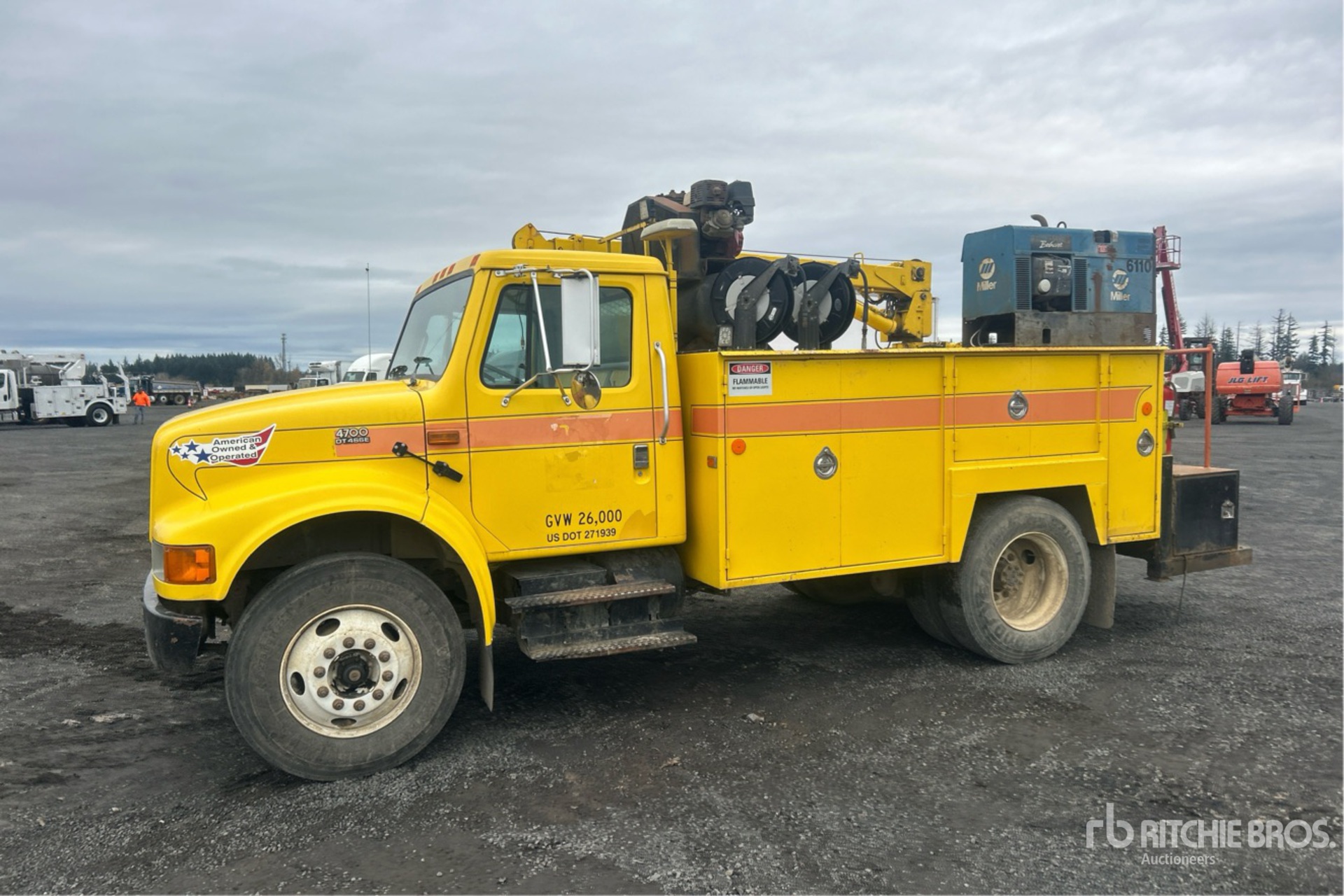 General Appearance with Picture, Left Front Corner