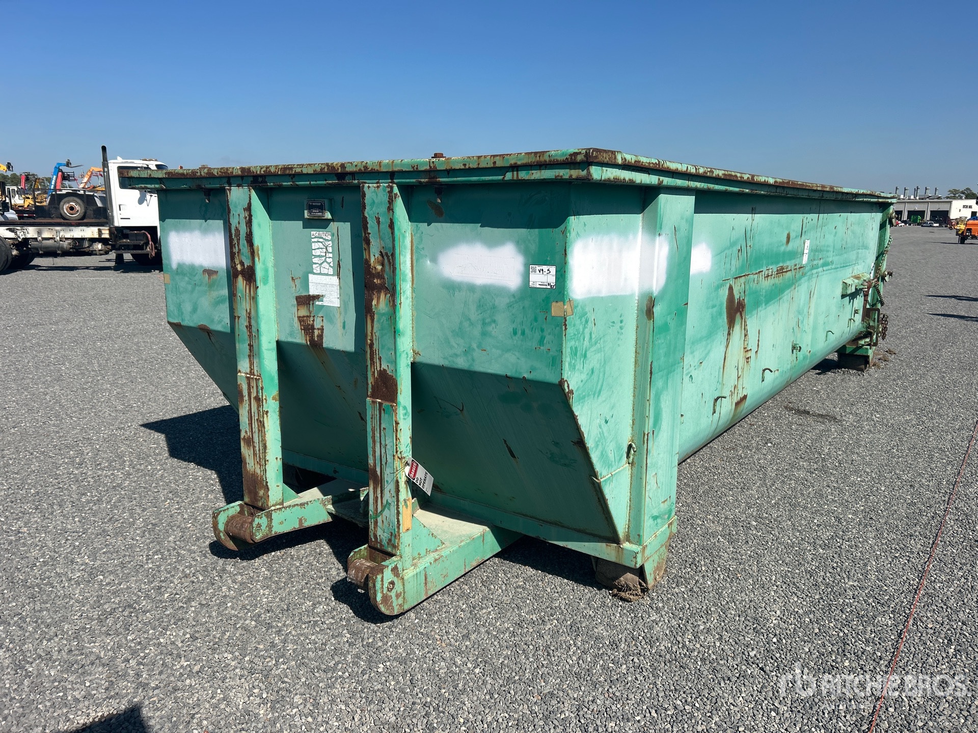 General Appearance with Foto, angolo anteriore sinistro