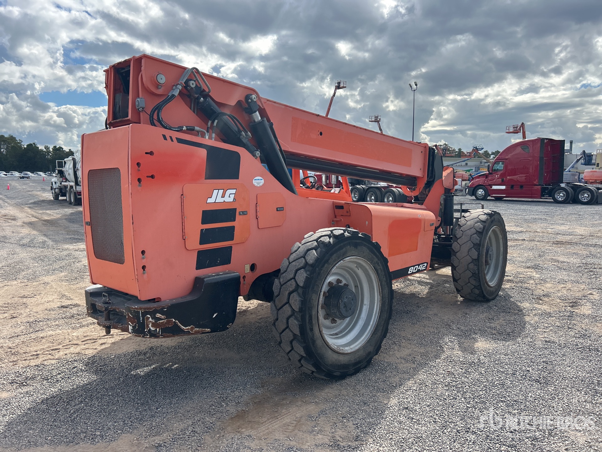General Appearance with Picture, Right Rear Corner