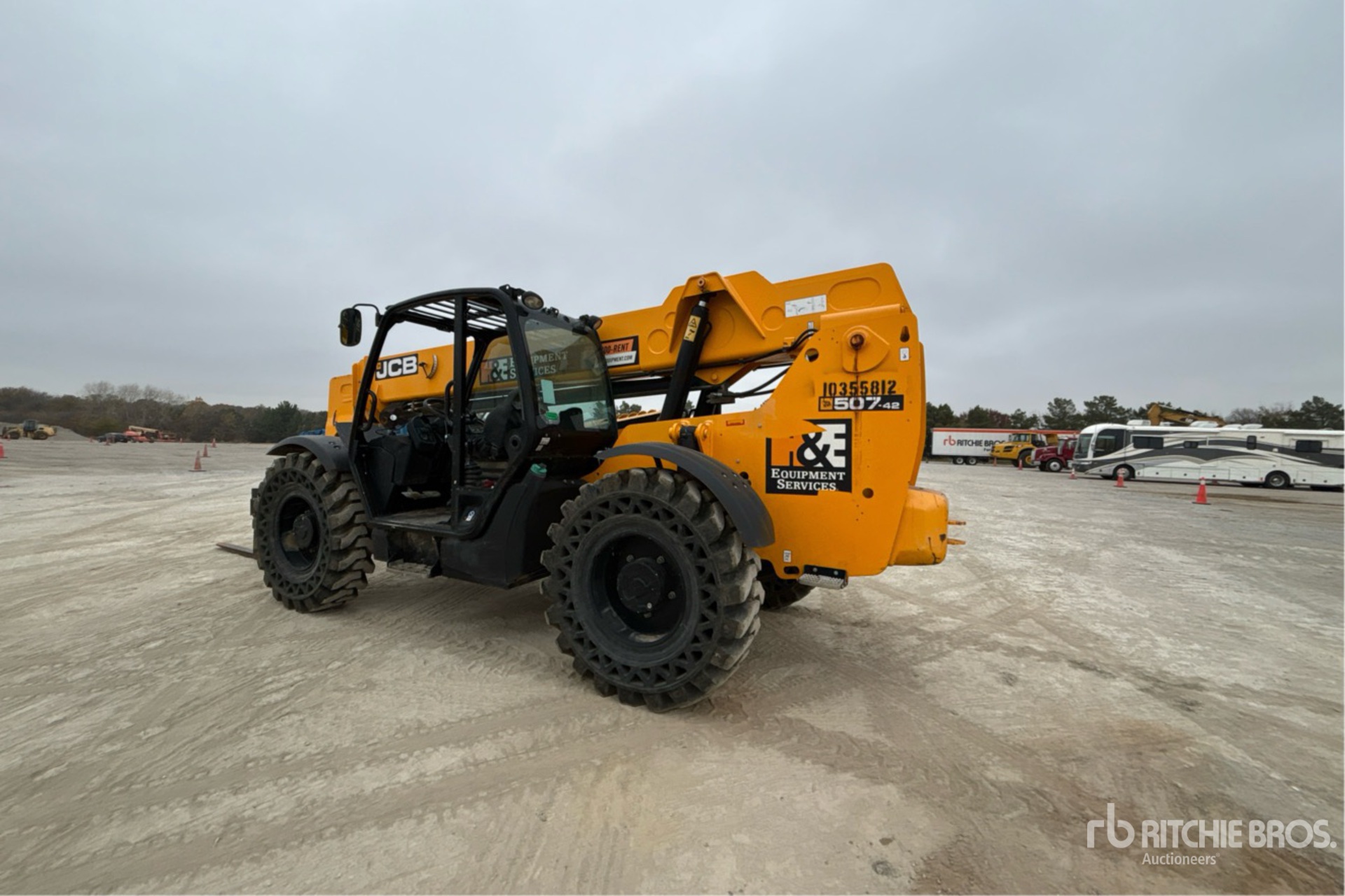 General Appearance with Picture, Left Rear Corner