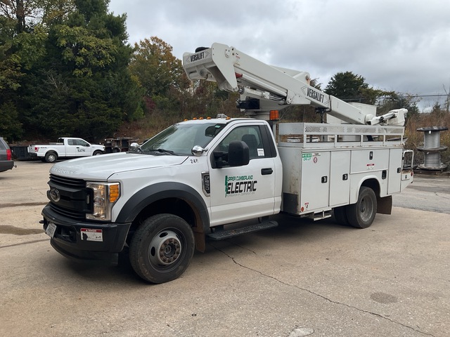 2017 Versalift VST-40SI 450 lb Articulated Boom on 2017 Ford F-550 XL 4x4 Boom Truck 2017 Versalift VST-40SI 450 lb Articulated Boom on 2017 Ford F-550 XL 4x4 Boom Truck
