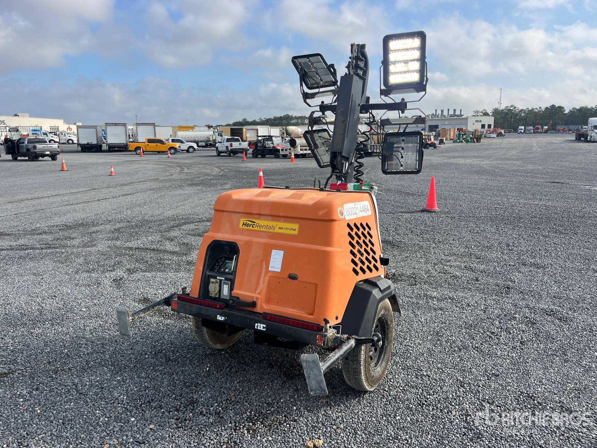 General Appearance with Picture, Right Rear Corner