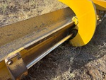 Hydraulics with Blade Side Shift Cylinders