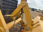 Hydraulics with Bucket Tilt Cylinders