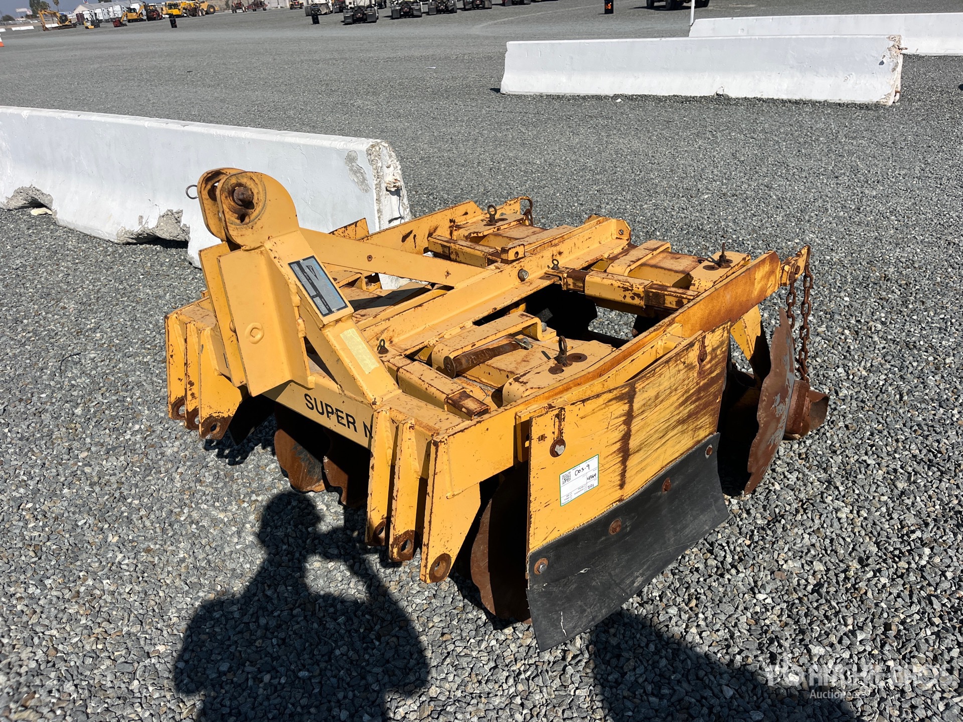 General Appearance with Bild, Ecke vorne links