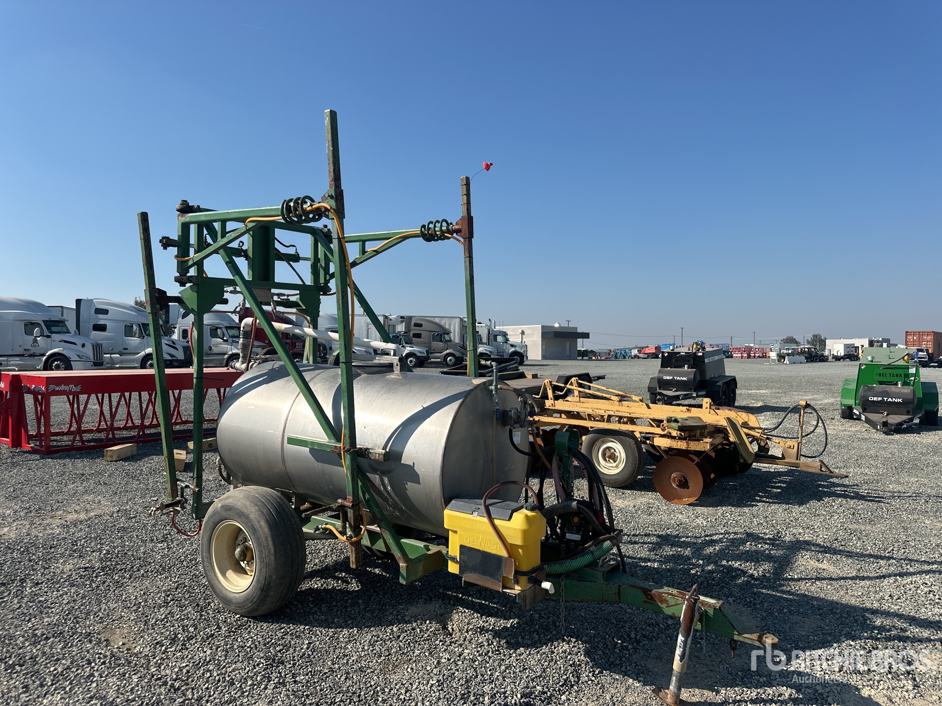 General Appearance with Image, coin avant droit