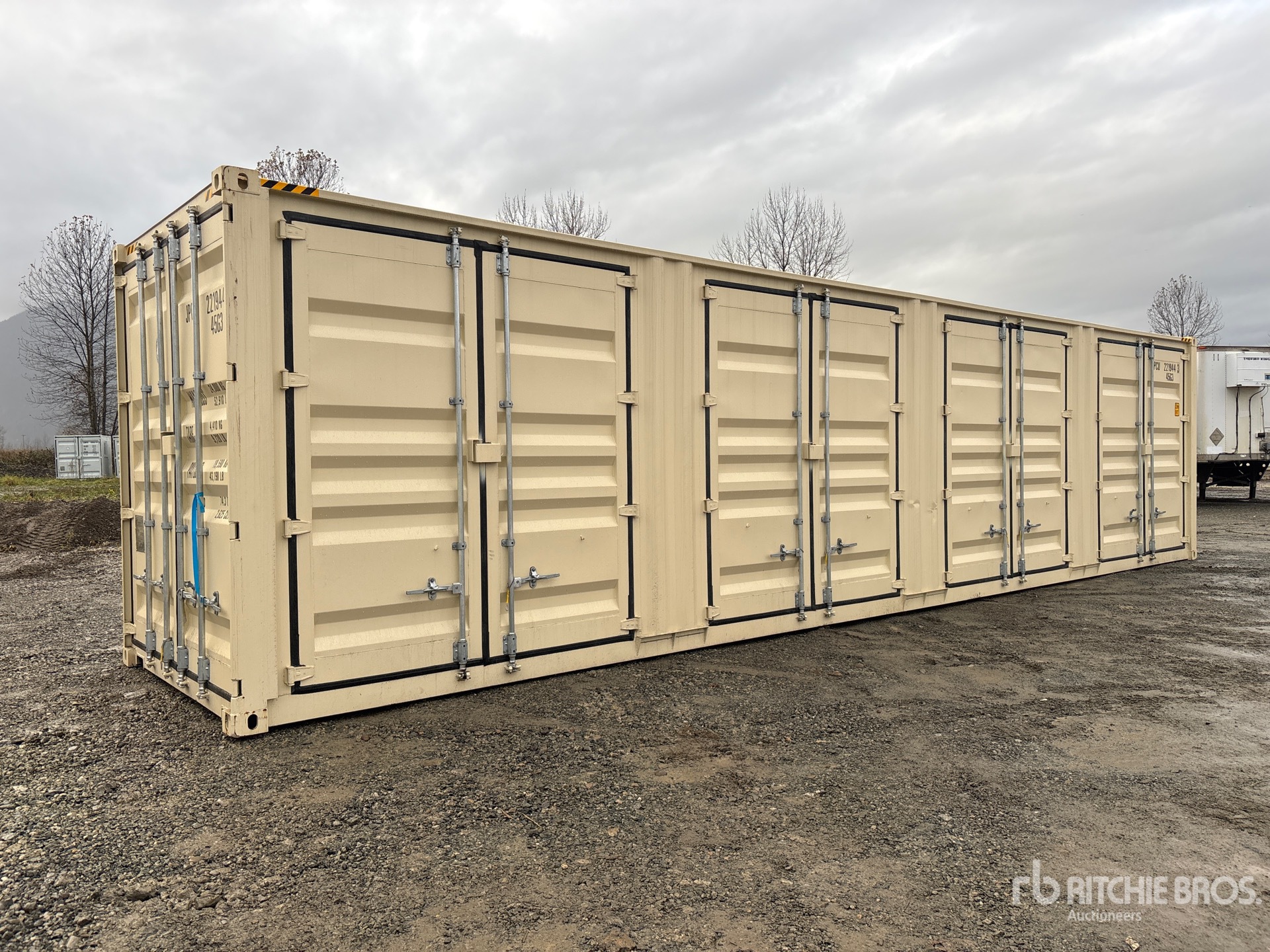 General Appearance with Foto, angolo anteriore sinistro