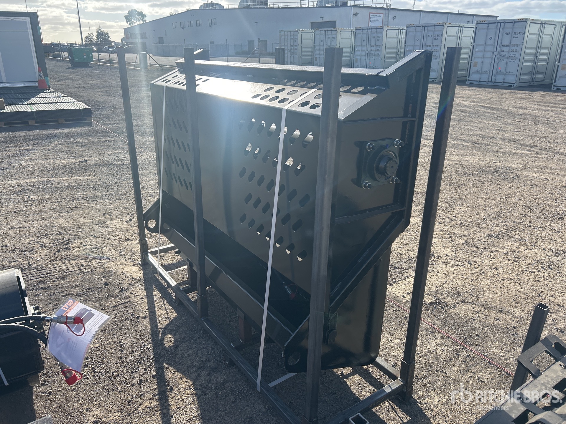 General Appearance with Picture, Right Rear Corner