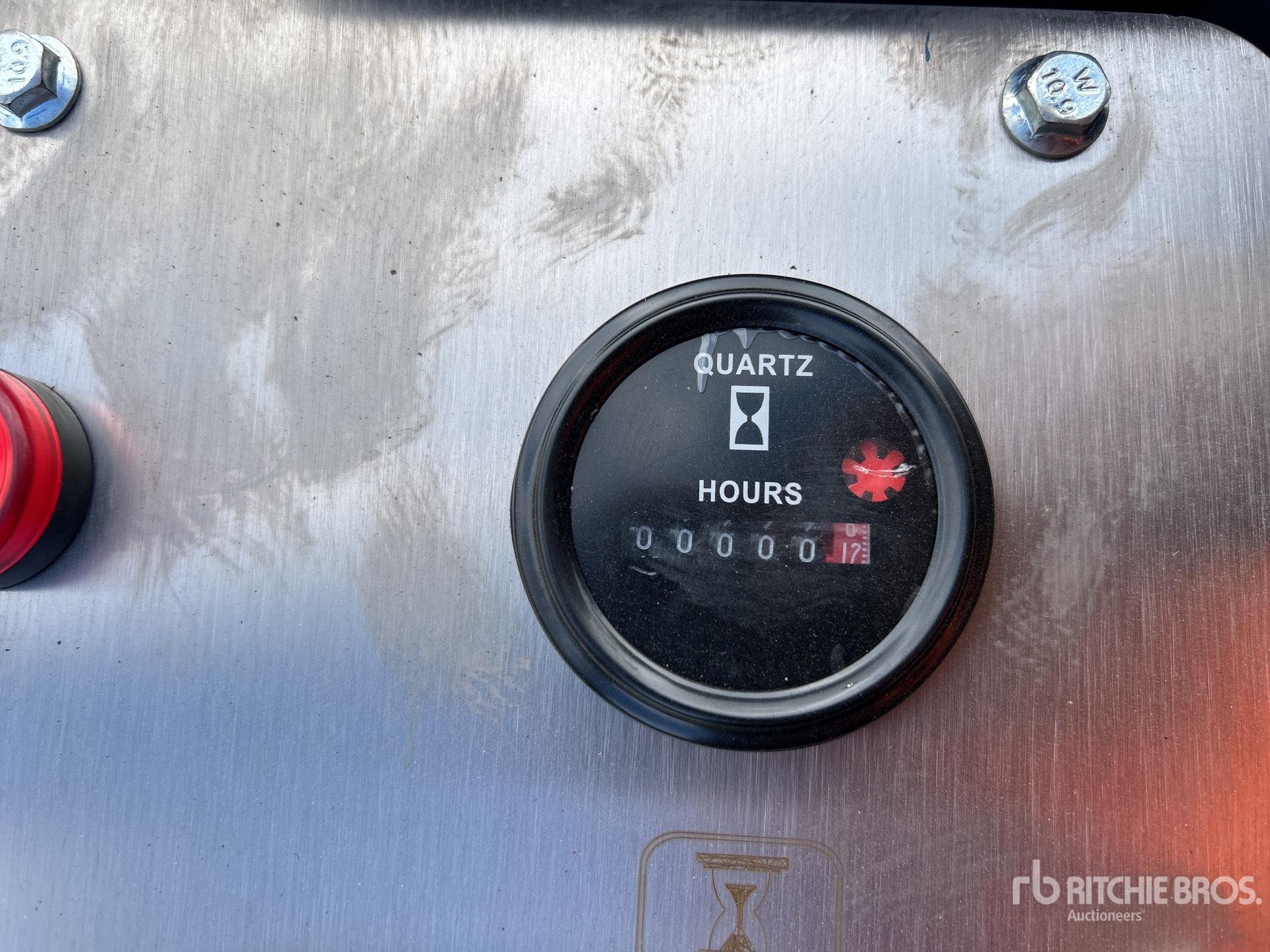 General Appearance with Horímetro / Odómetro