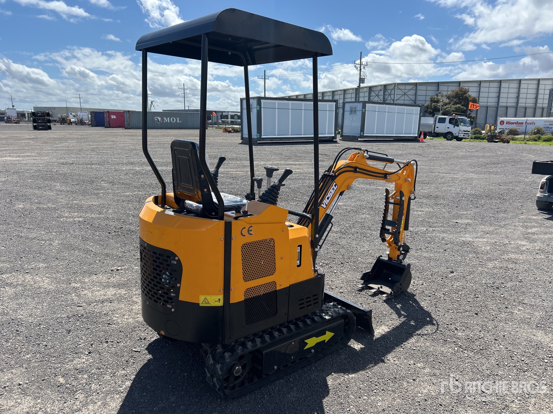 General Appearance with Picture, Right Rear Corner